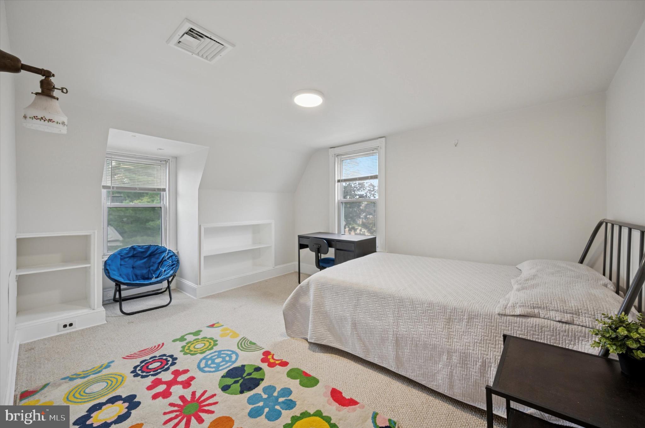 JENKINTOWN - Residential