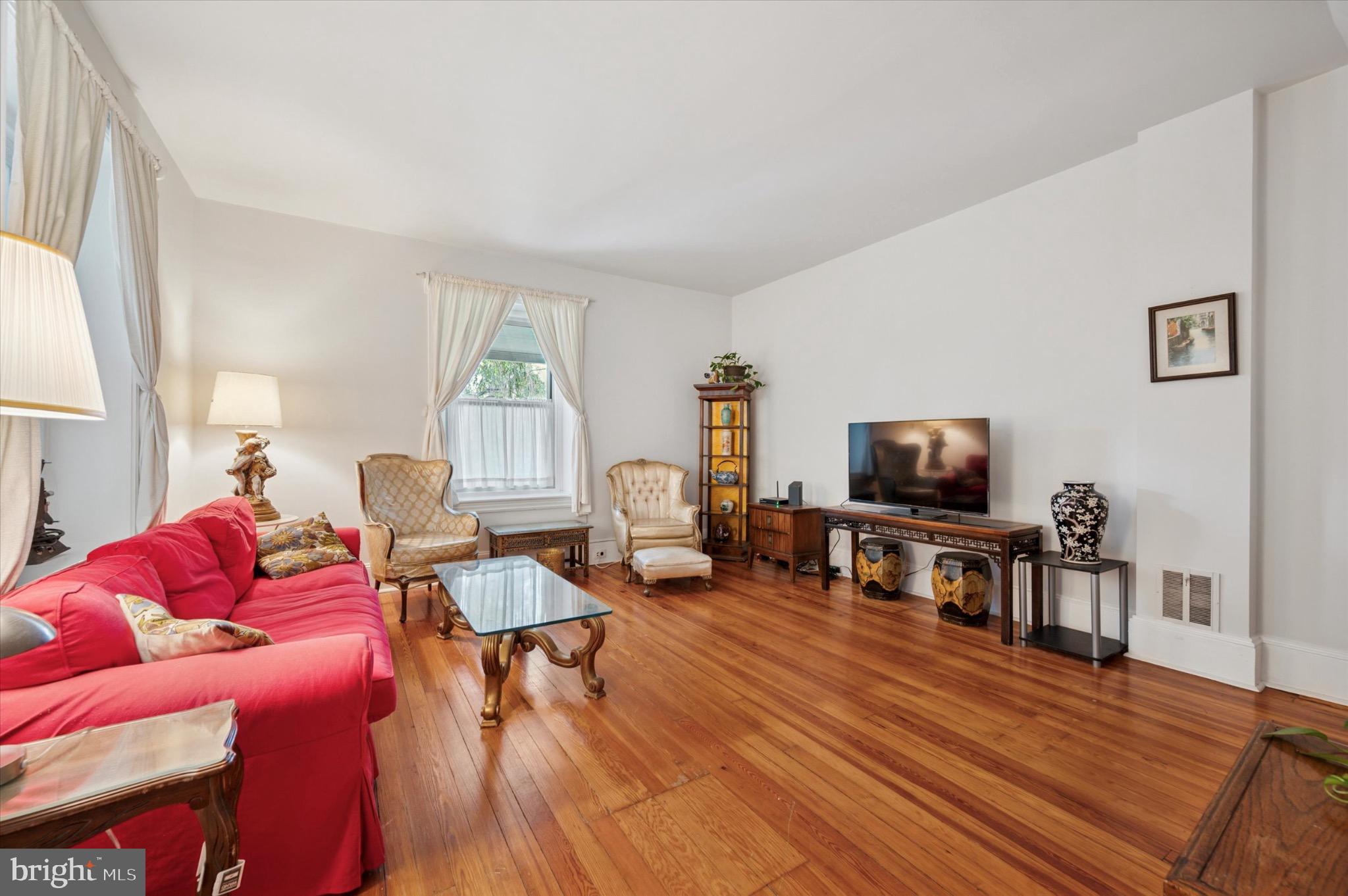 JENKINTOWN - Residential