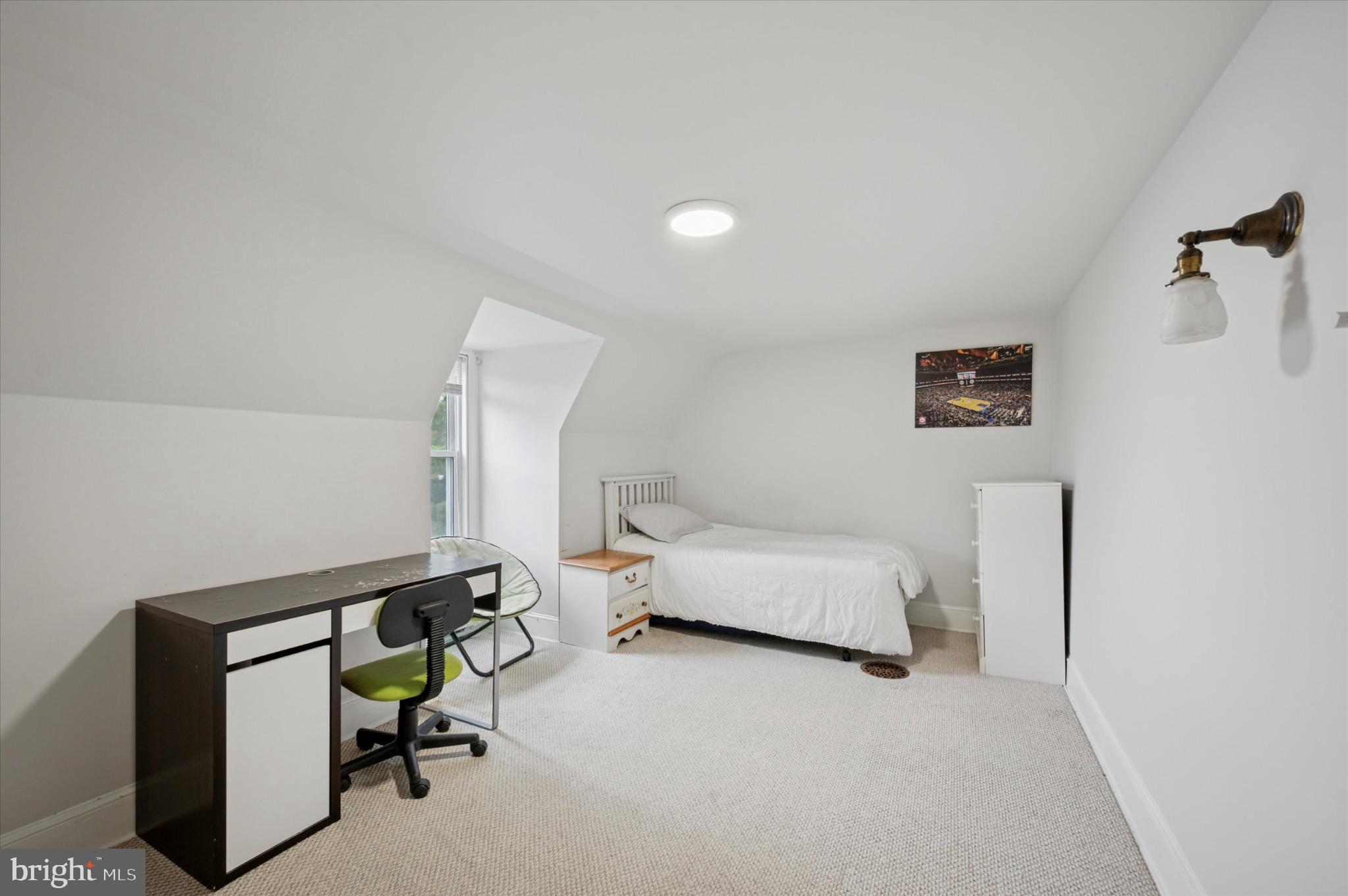 JENKINTOWN - Residential