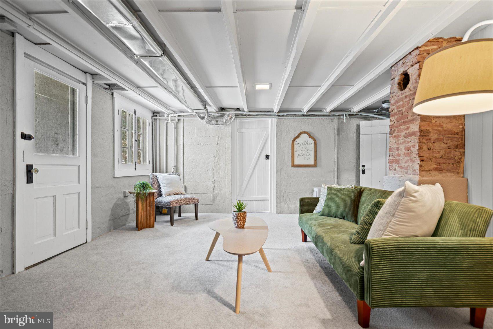 KINGSVILLE - Residential