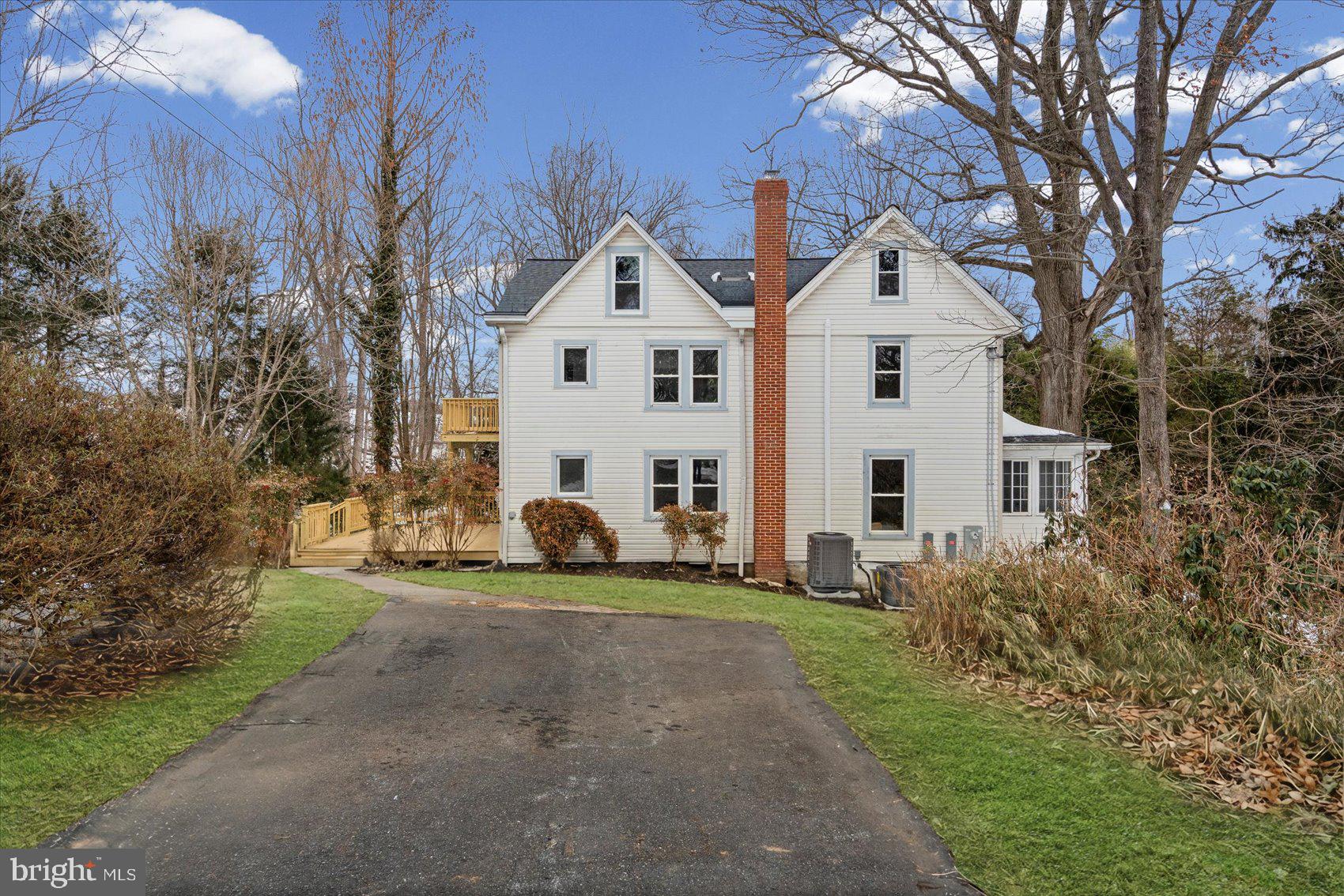 KINGSVILLE - Residential