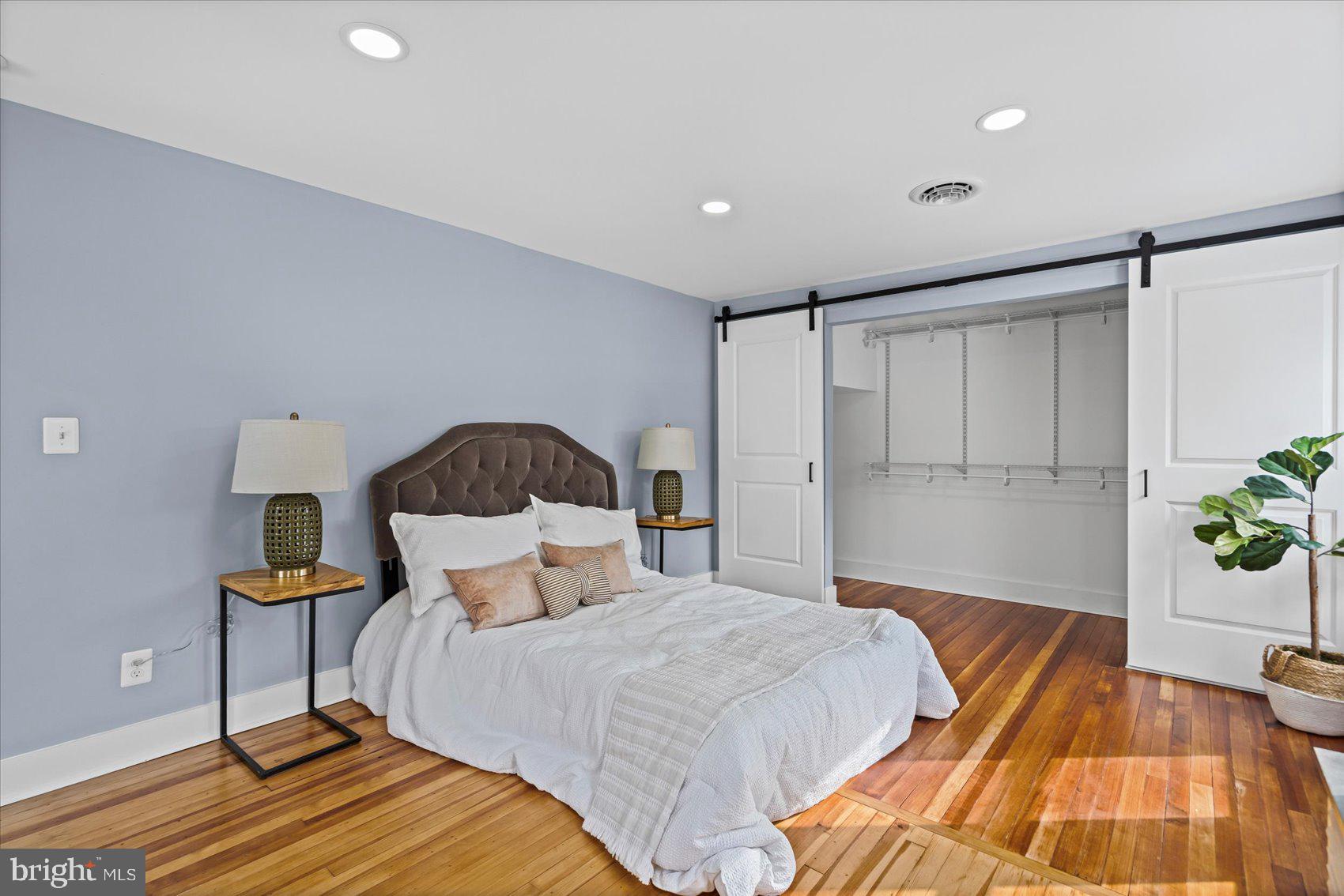 KINGSVILLE - Residential