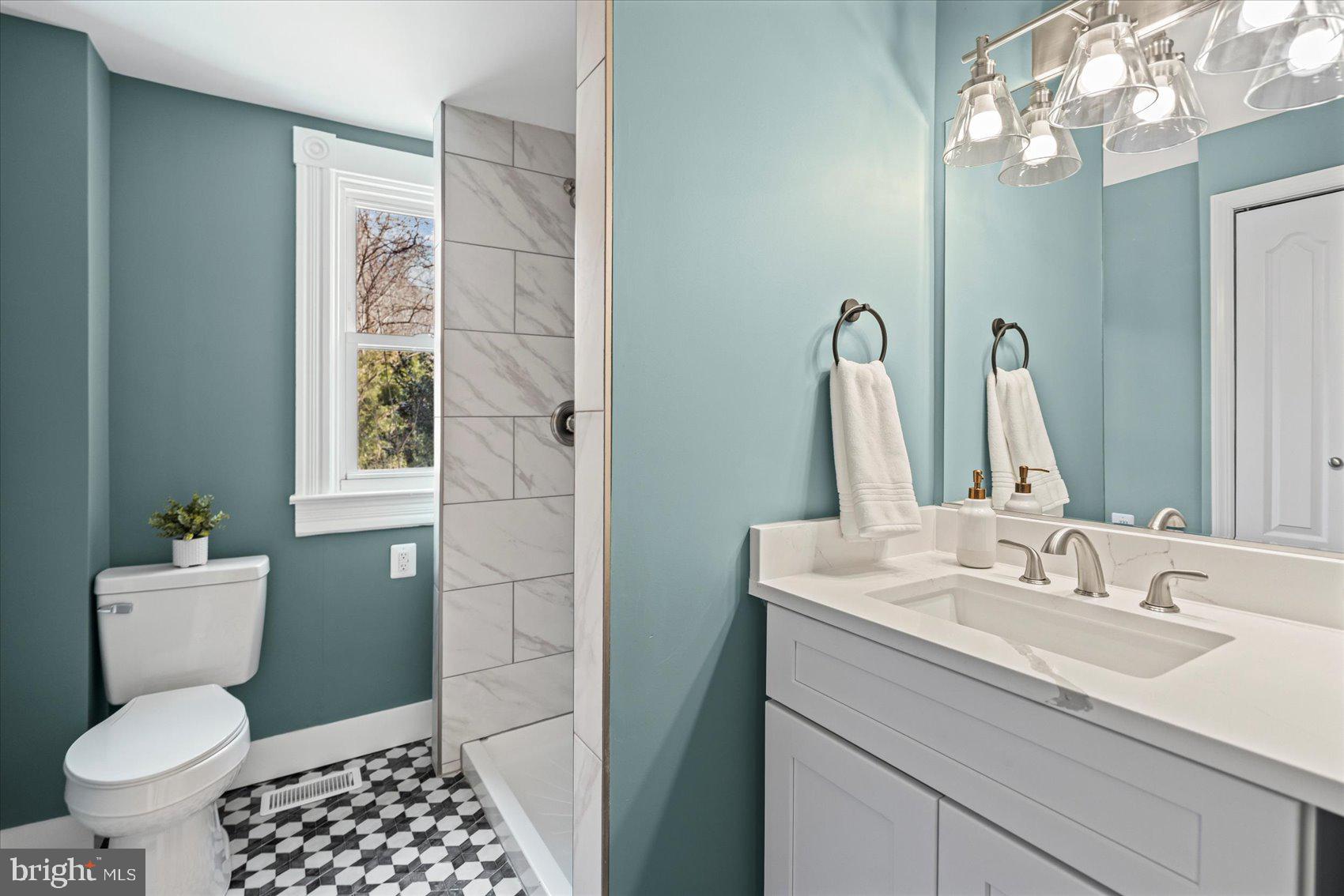 KINGSVILLE - Residential