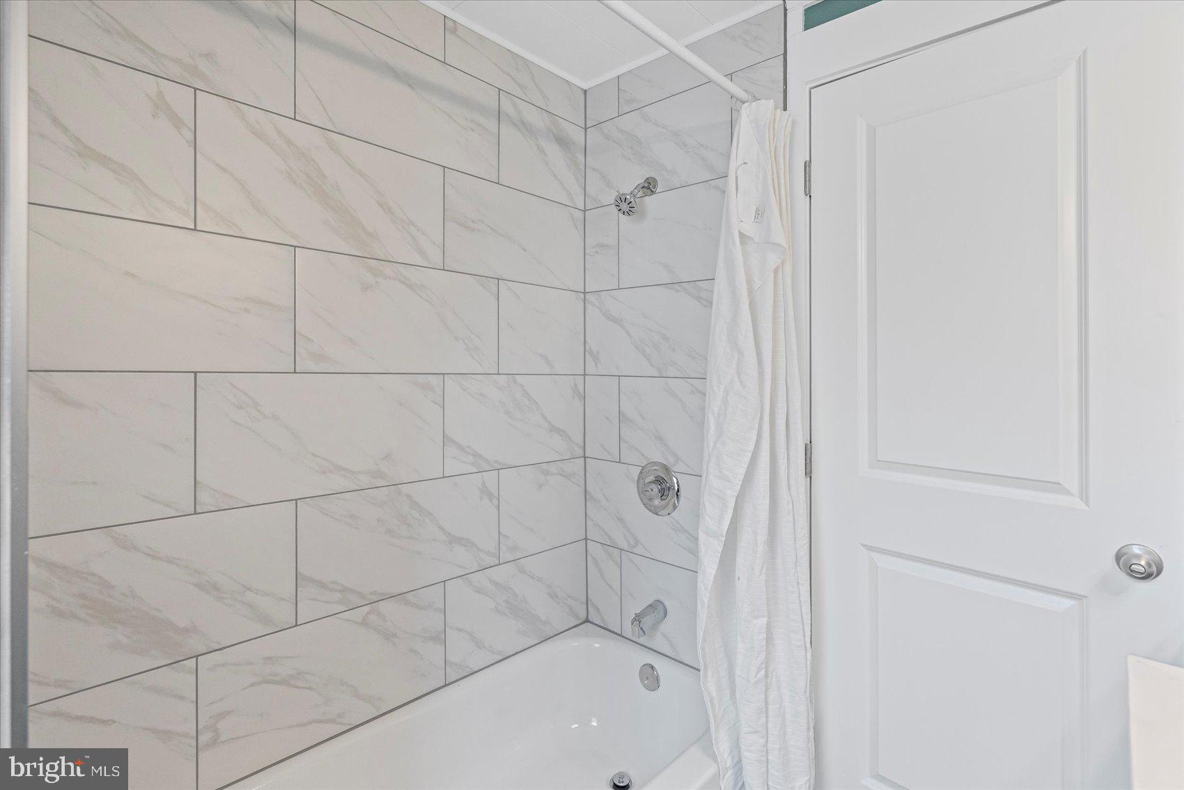 KINGSVILLE - Residential