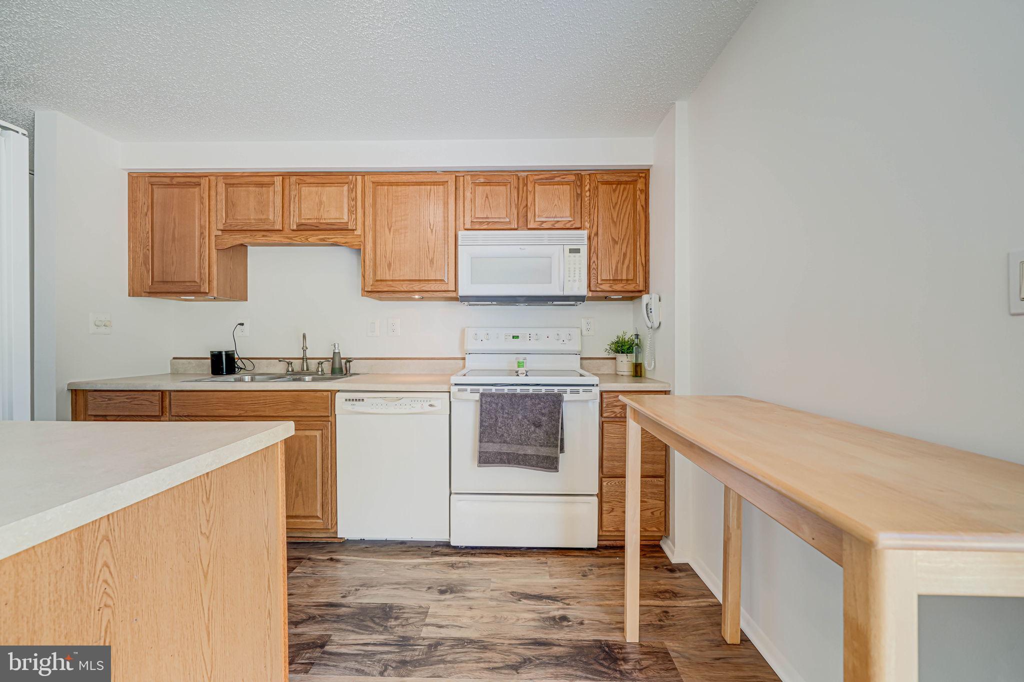 ROLLINGWOOD VILLAGE - Residential