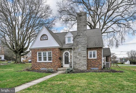 105 MARTIN AVENUE EPHRATA PA 17522