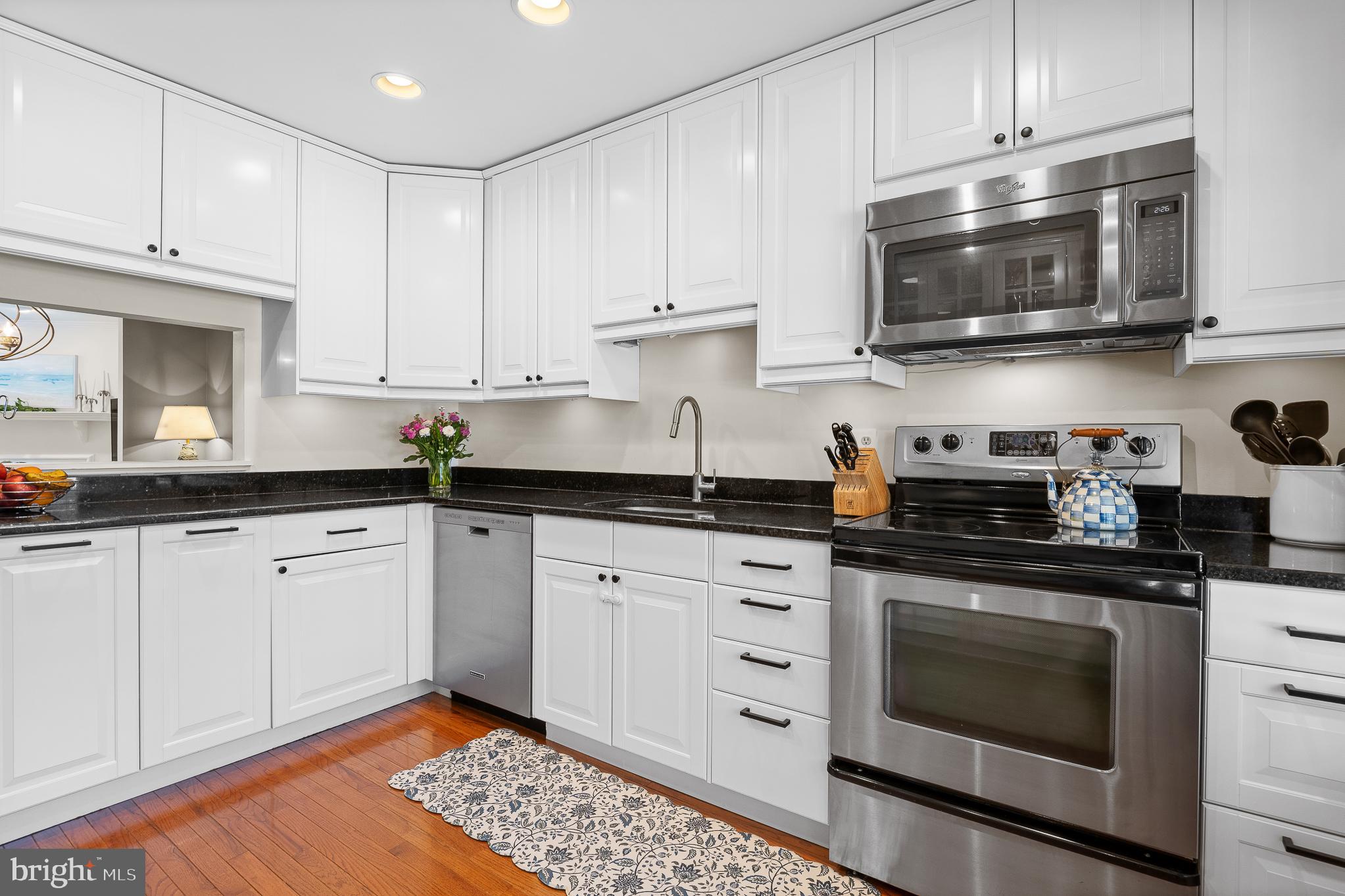 MAYS CHAPEL VILLAGE - Residential