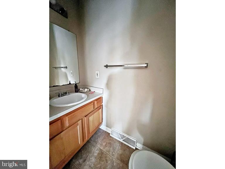 VILLAGE OF WESTOVE - Residential Lease