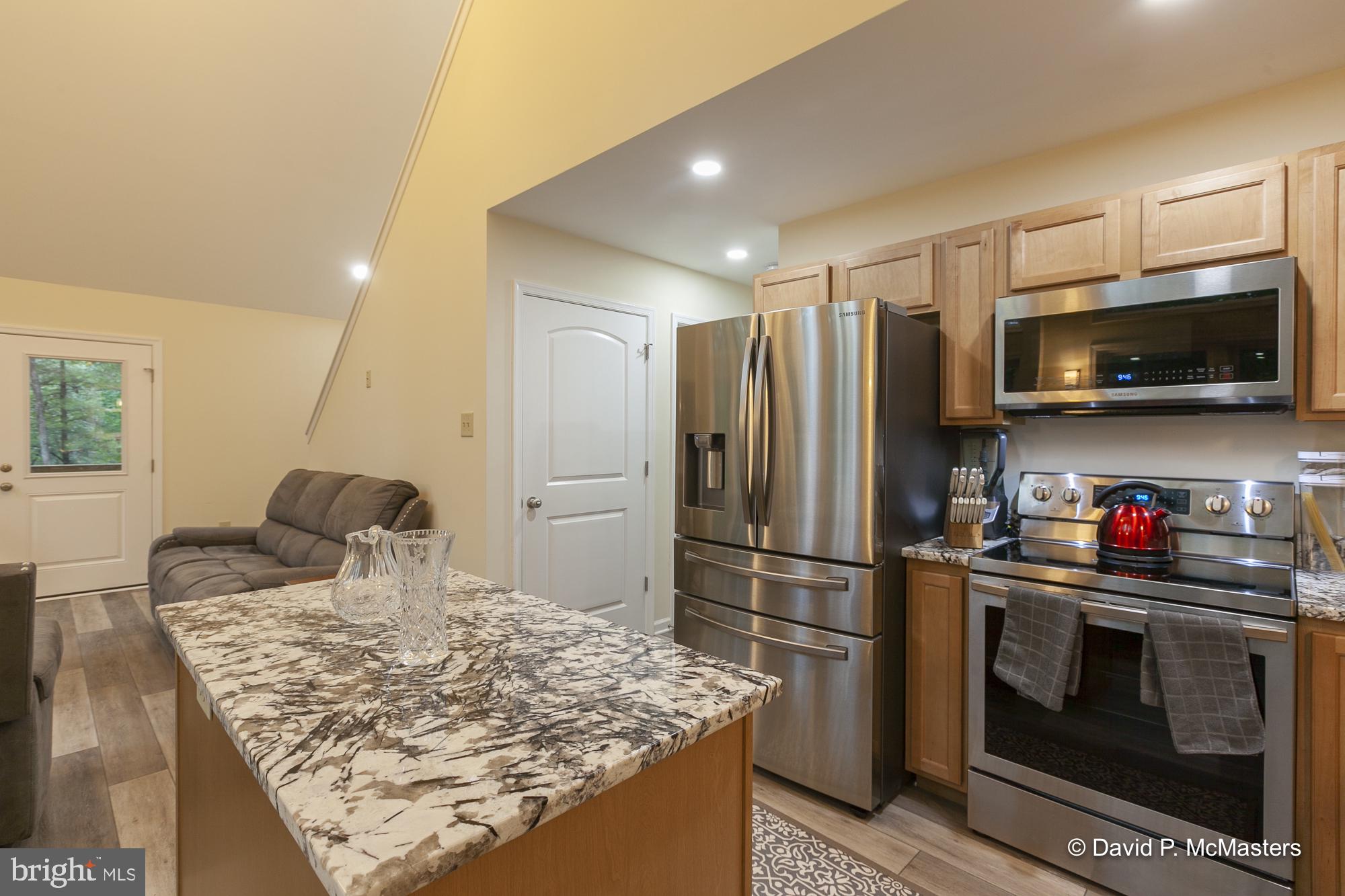 LAKEWOOD ACRES - Residential