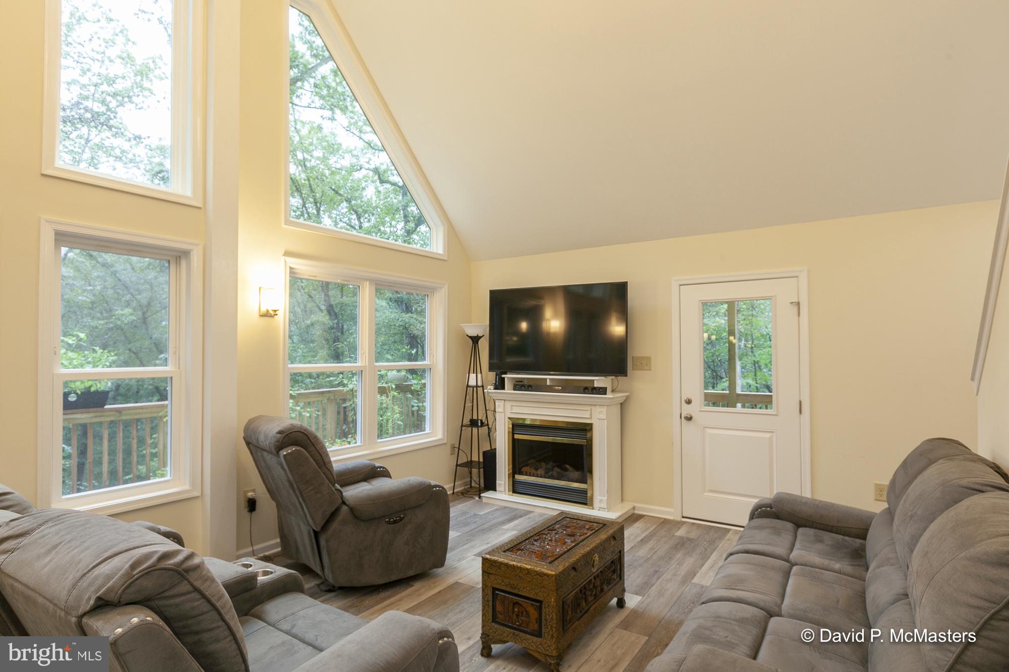 LAKEWOOD ACRES - Residential