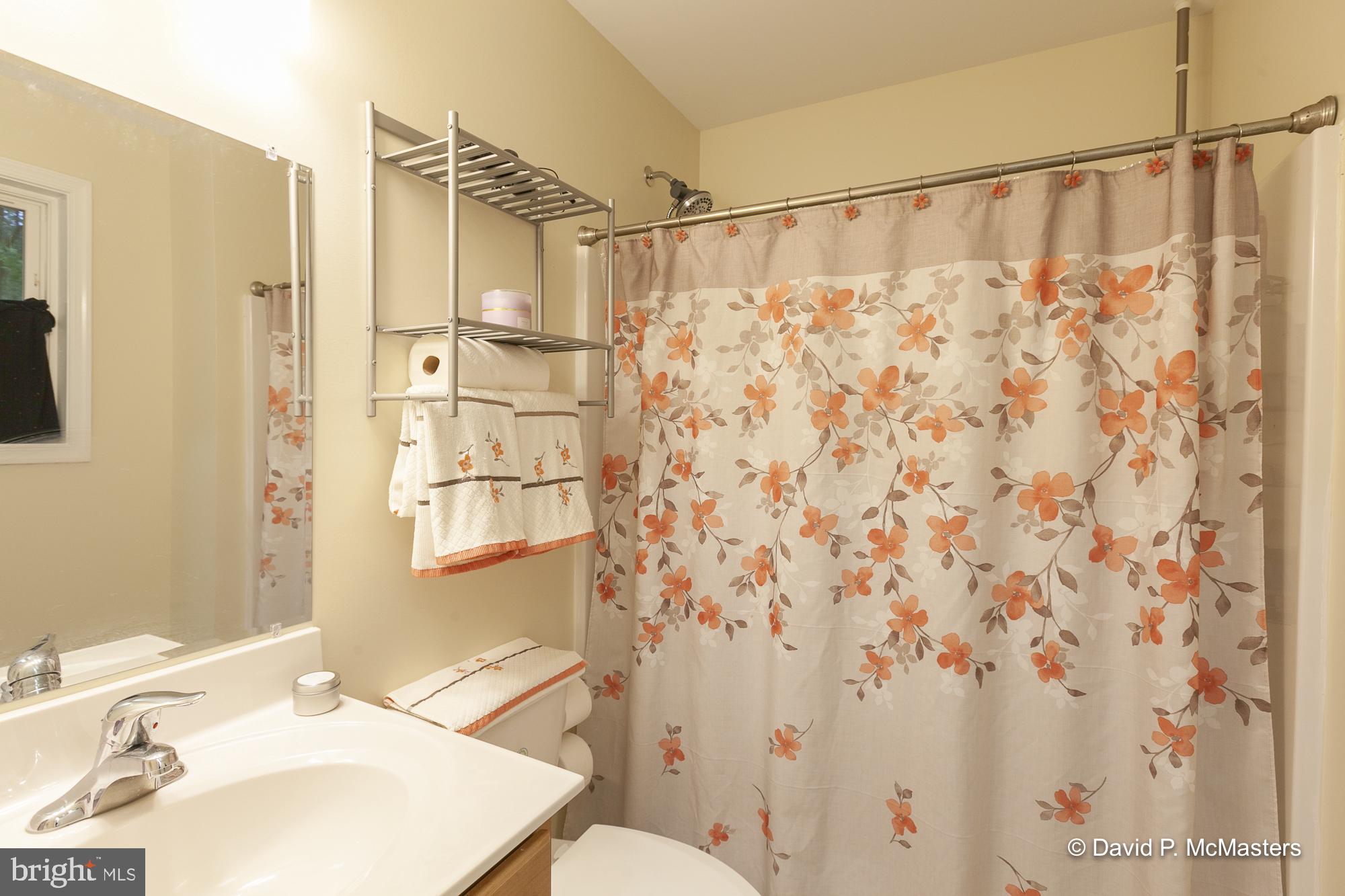 LAKEWOOD ACRES - Residential