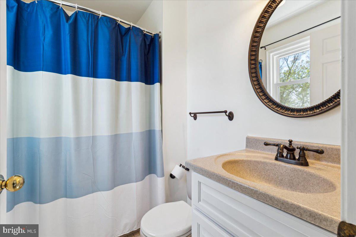 OAK HOLLOW - Residential