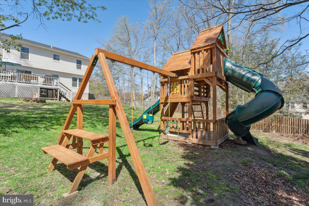 OAK HOLLOW - Residential