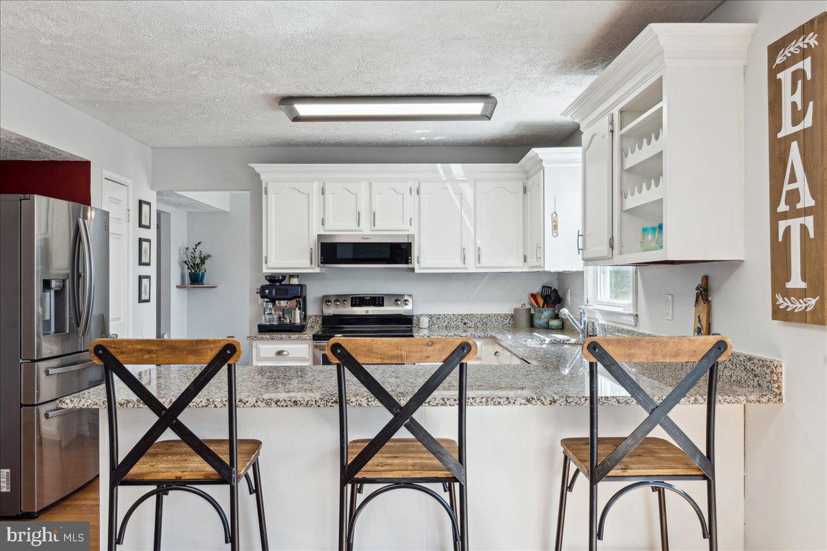 OAK HOLLOW - Residential