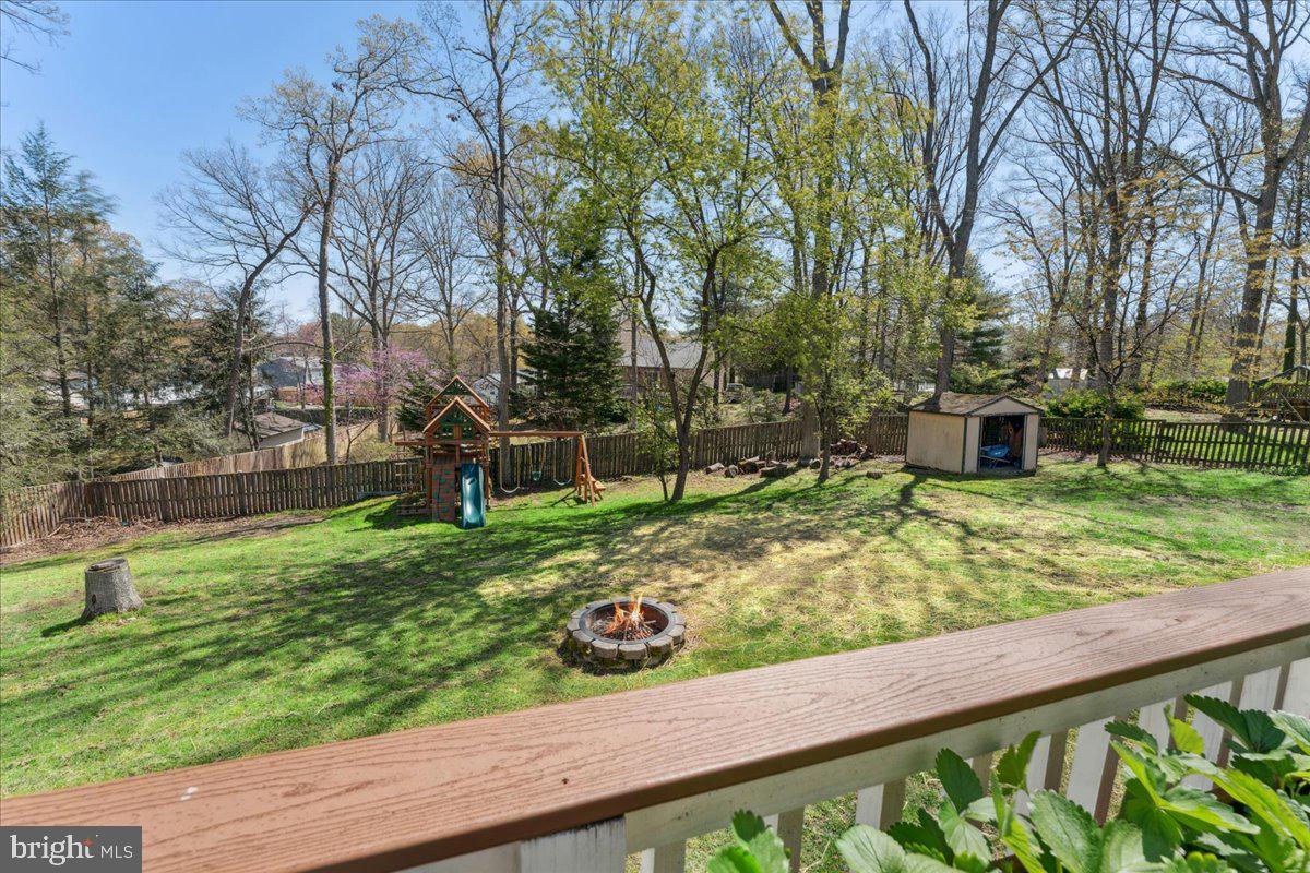 OAK HOLLOW - Residential