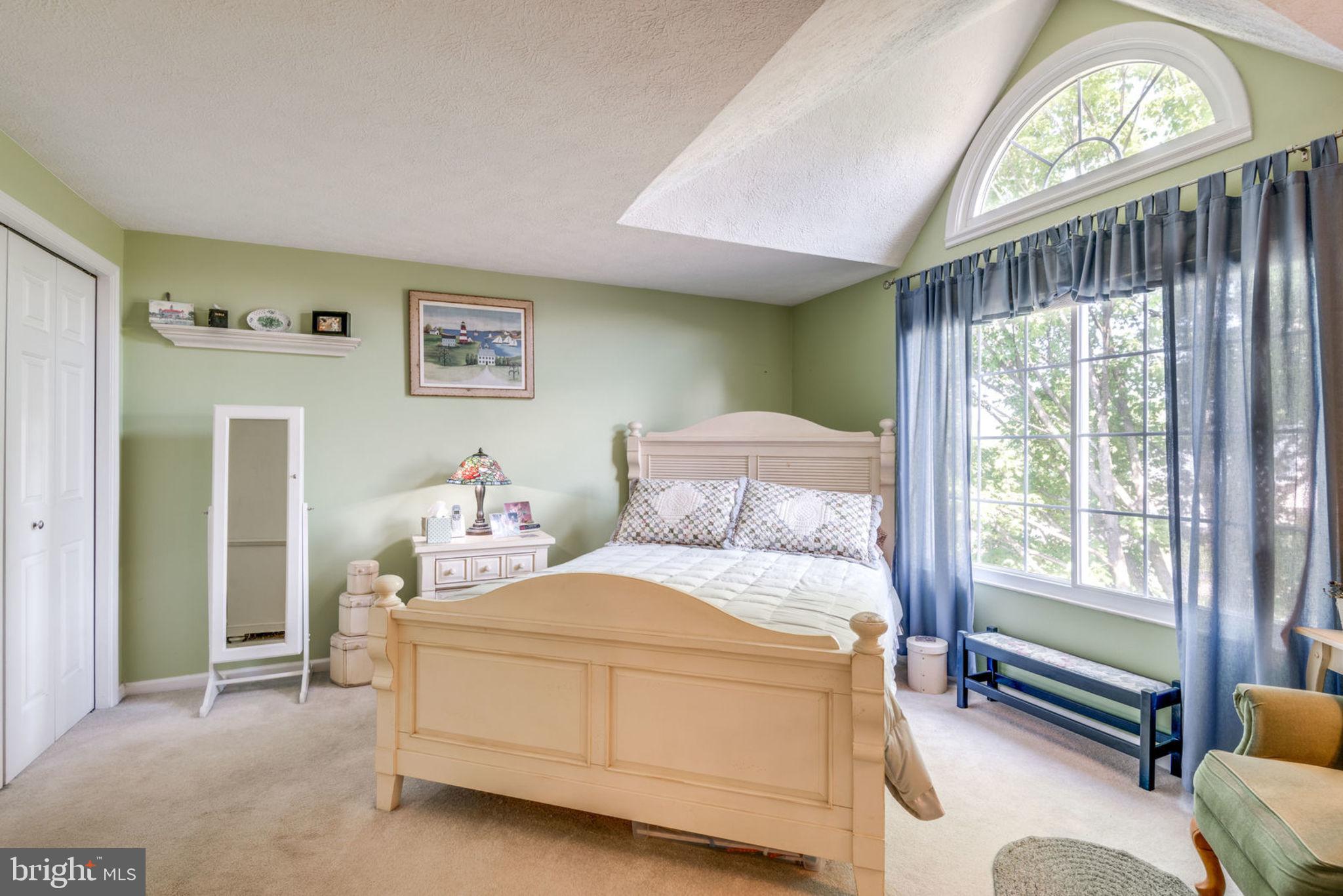 DOMINION VIEW - Residential