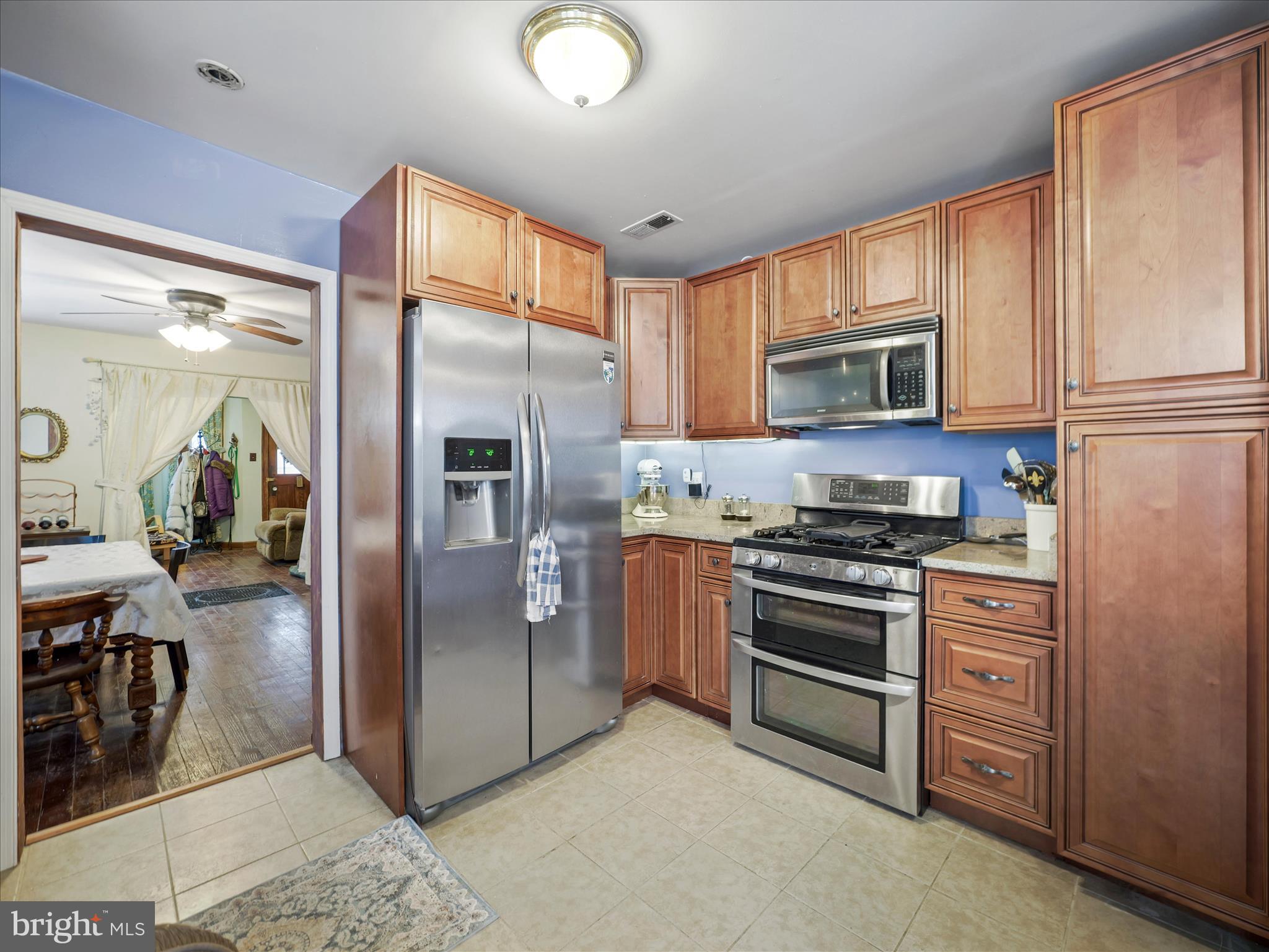 HAGERSTOWN - Residential