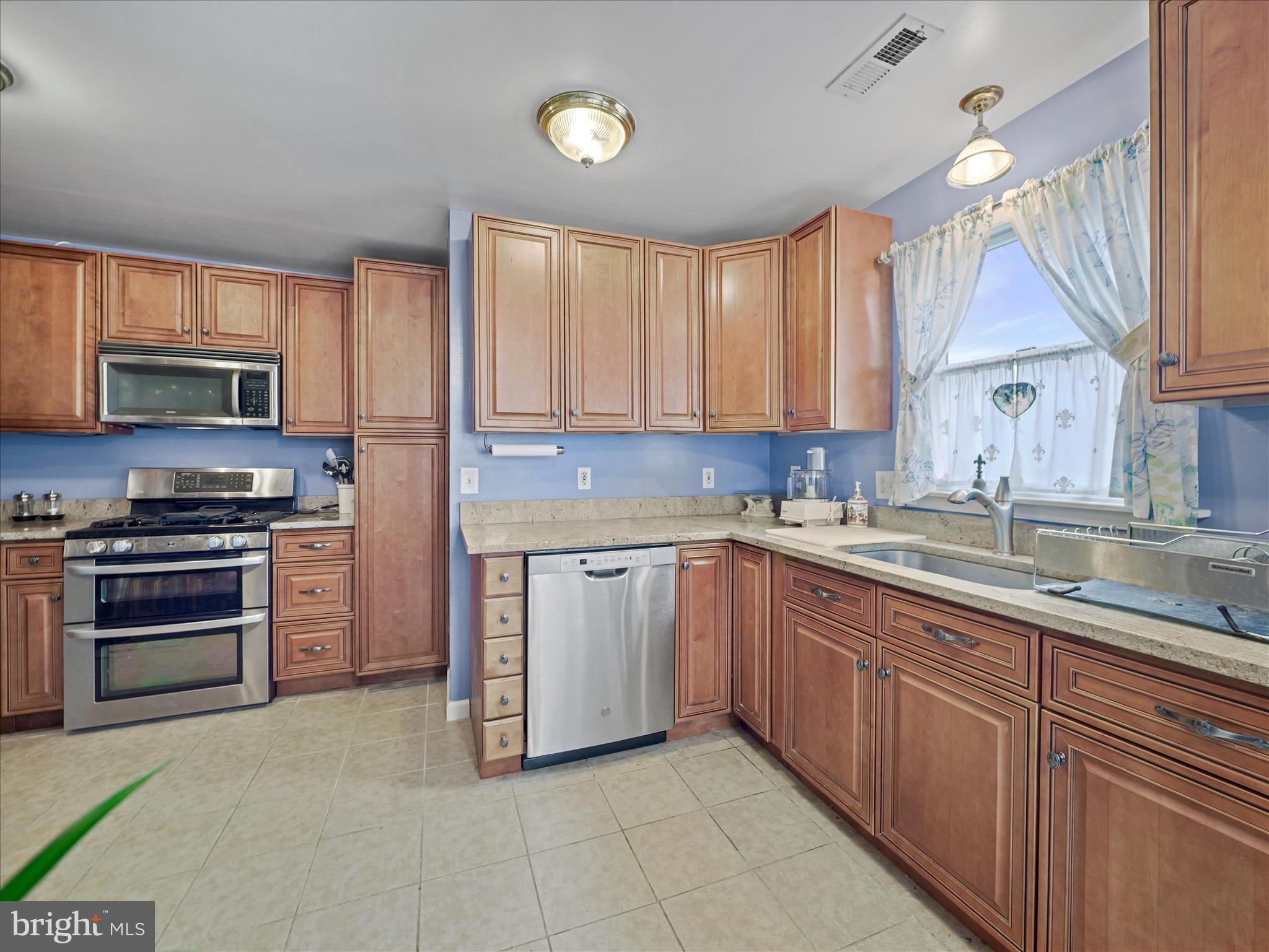 HAGERSTOWN - Residential