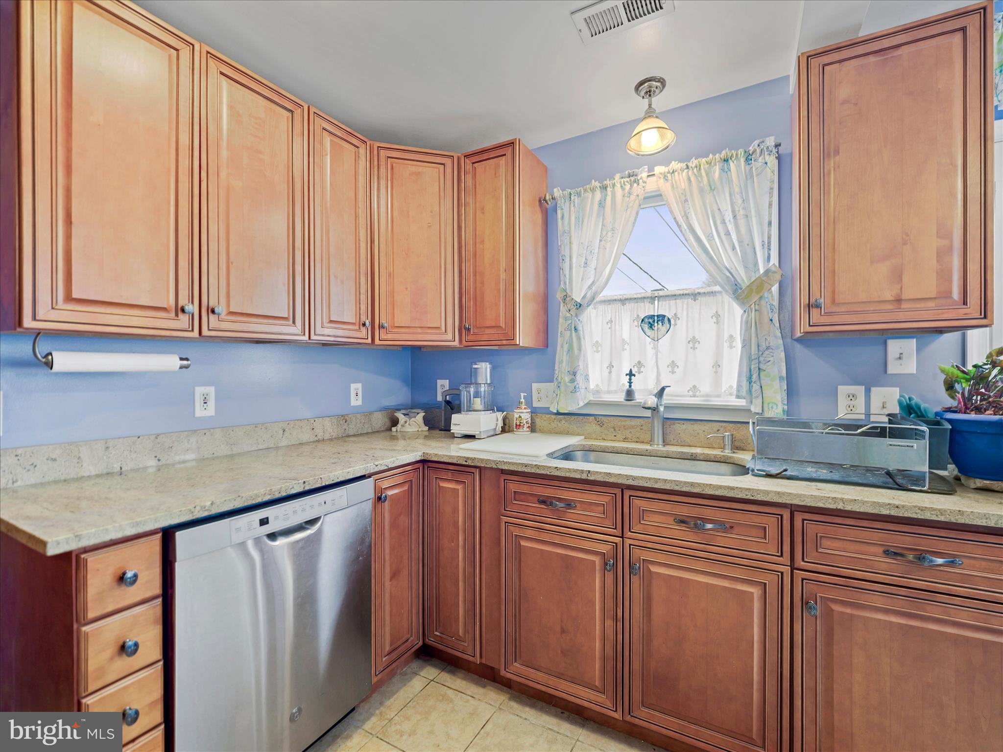 HAGERSTOWN - Residential