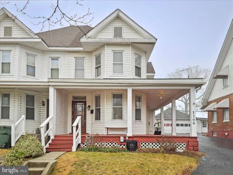 Photo of 1108 Virginia Avenue, HAGERSTOWN, MD 21740 (MLS # MDWA2034688)