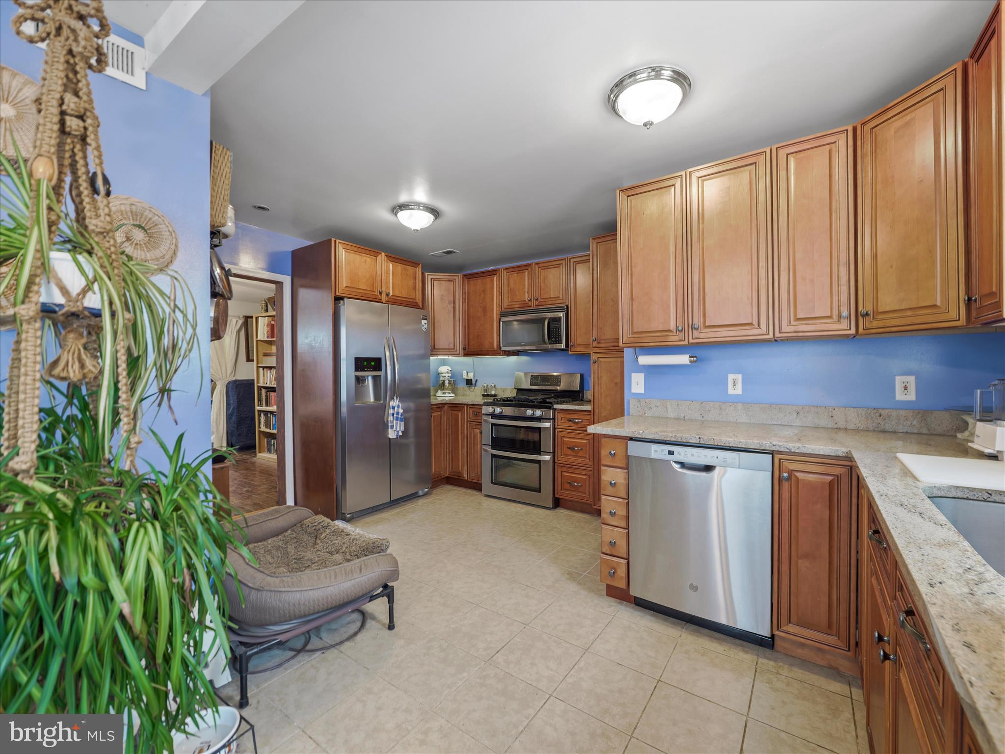 HAGERSTOWN - Residential