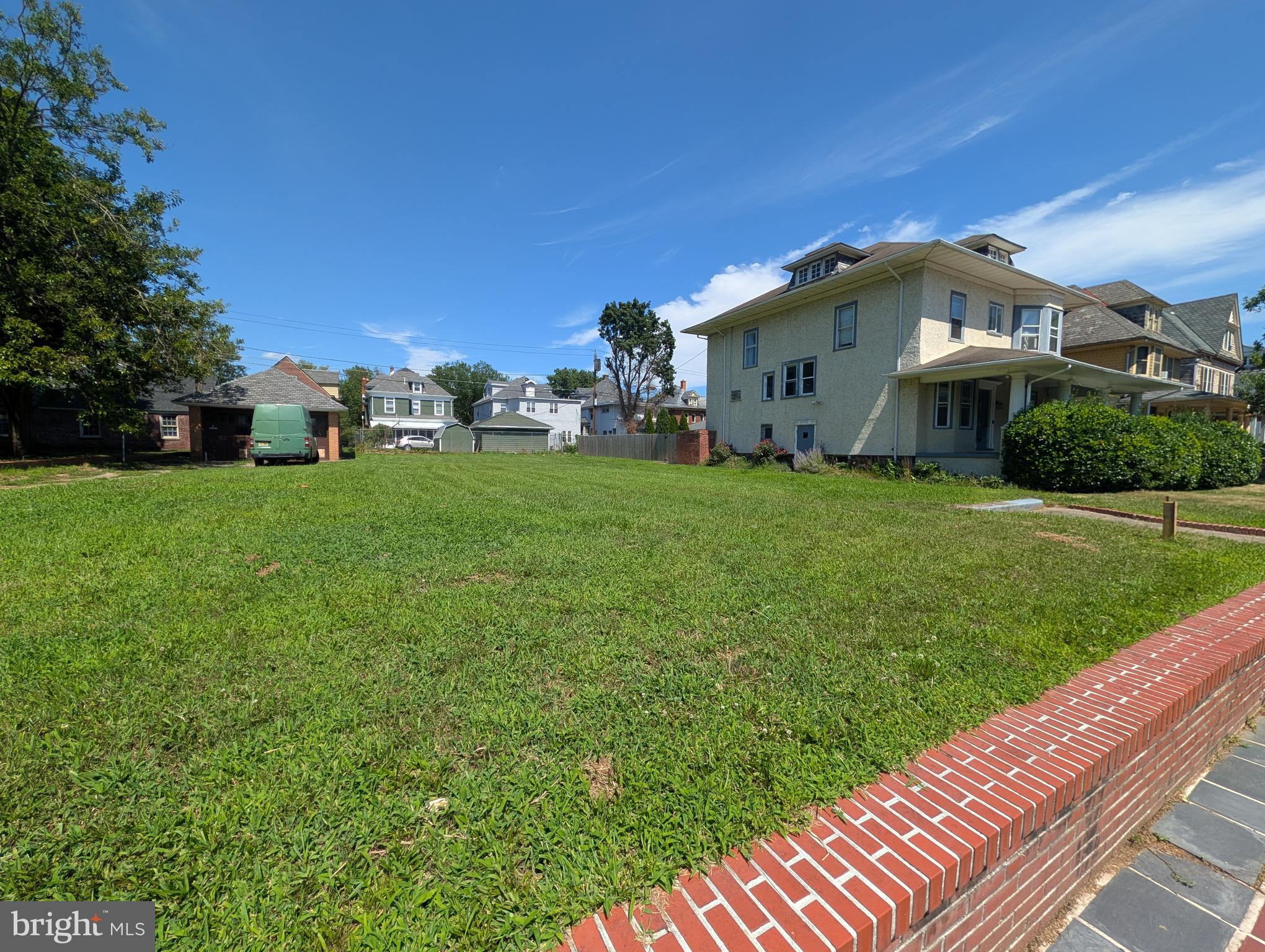 920 BERKELEY AVENUE