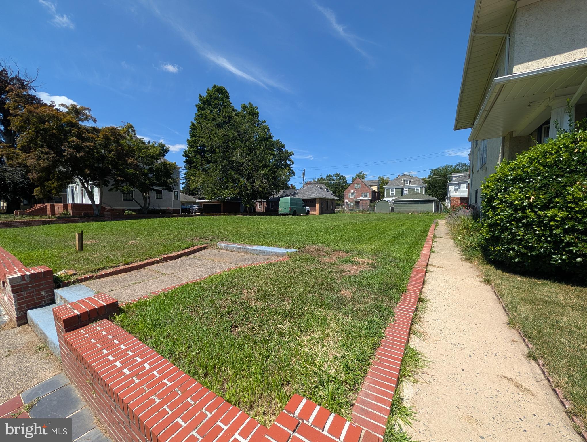 920 BERKELEY AVENUE