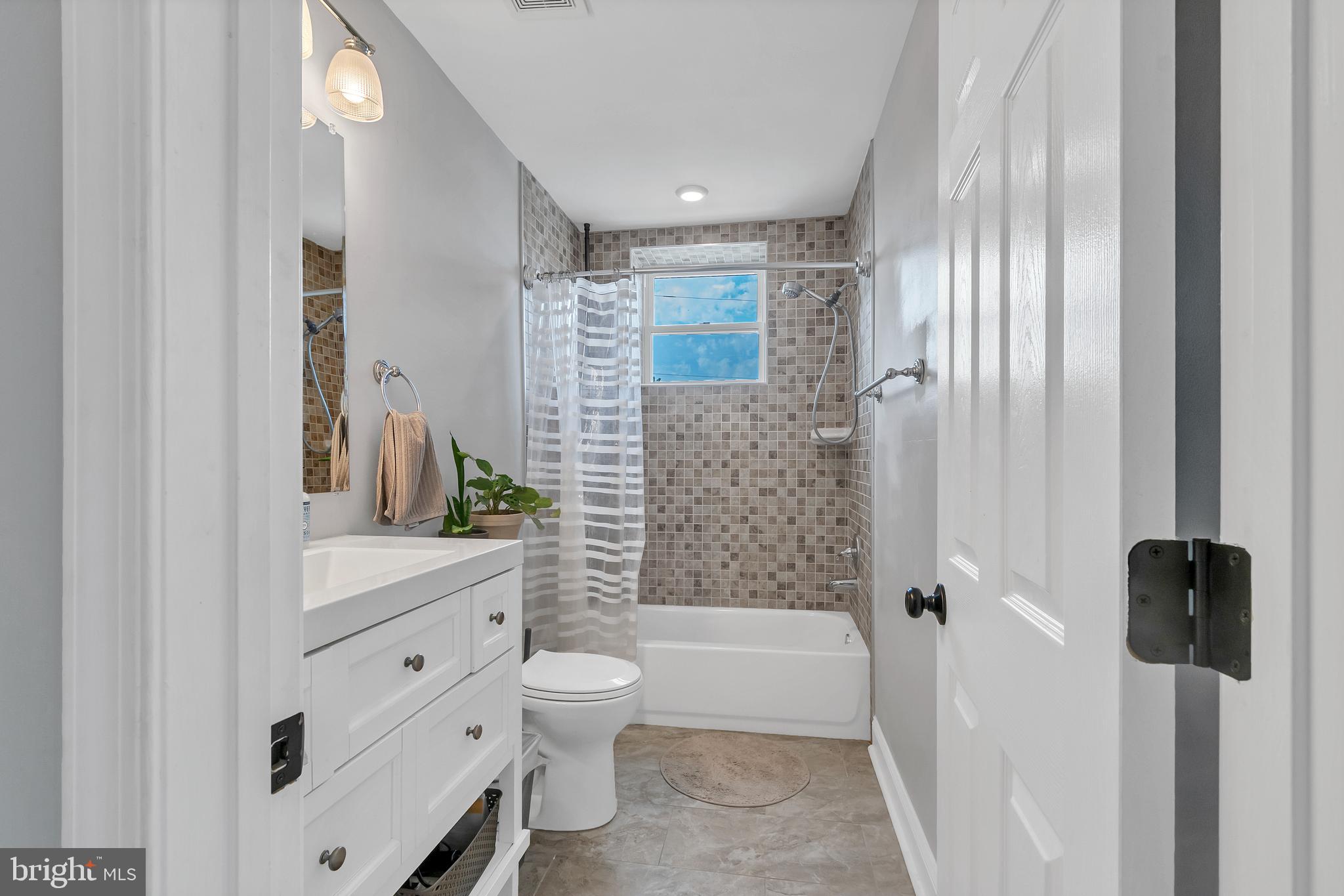 HARWOOD - Residential