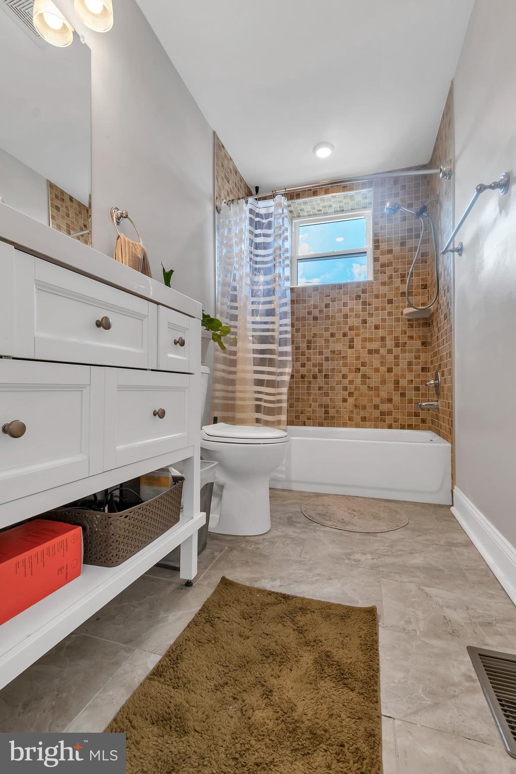 HARWOOD - Residential