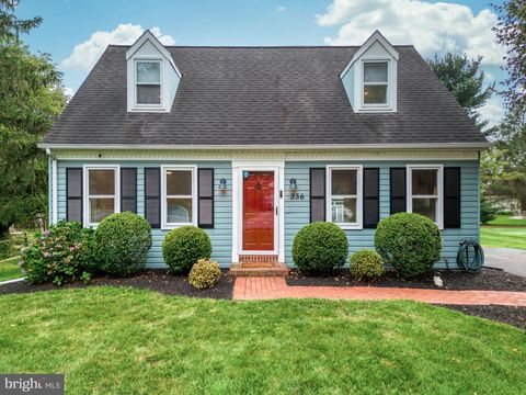 Photo of 356 BRACKEN DR, LANCASTER, PA 17601 (MLS # PALA2038782)