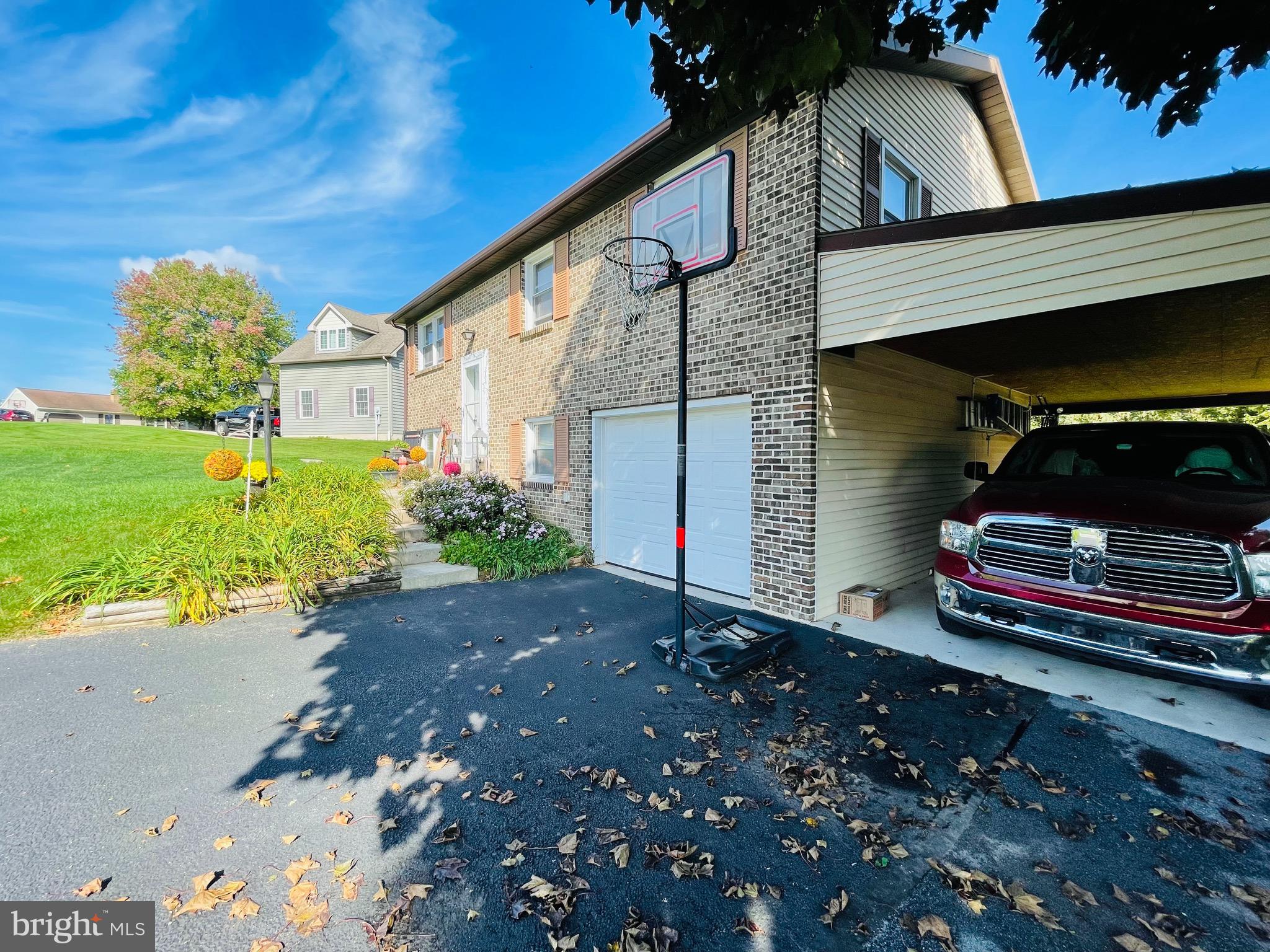 SPRING GROVE BORO - Residential