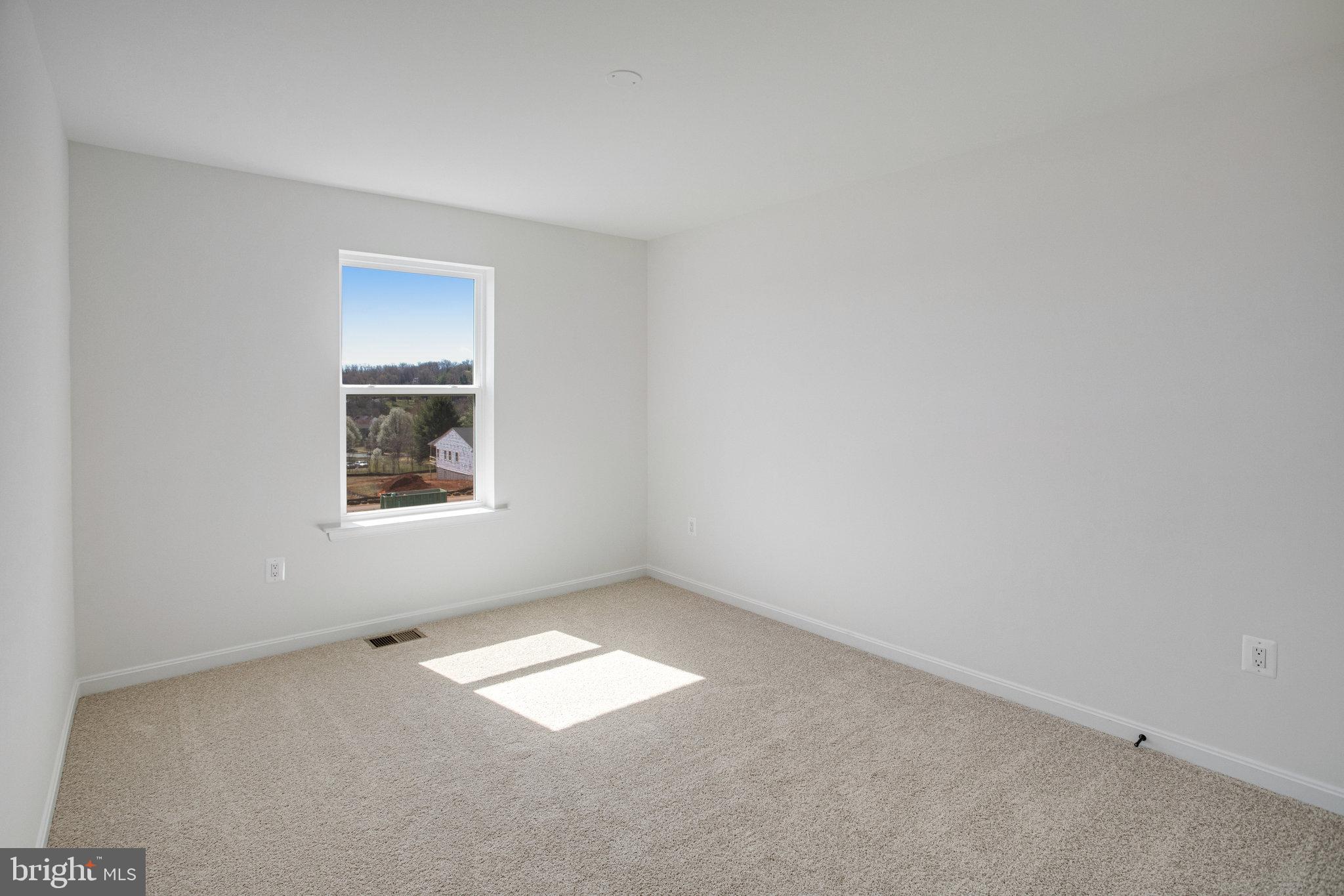 SEASONS AT ROUND MILL MEADOWS - Residential