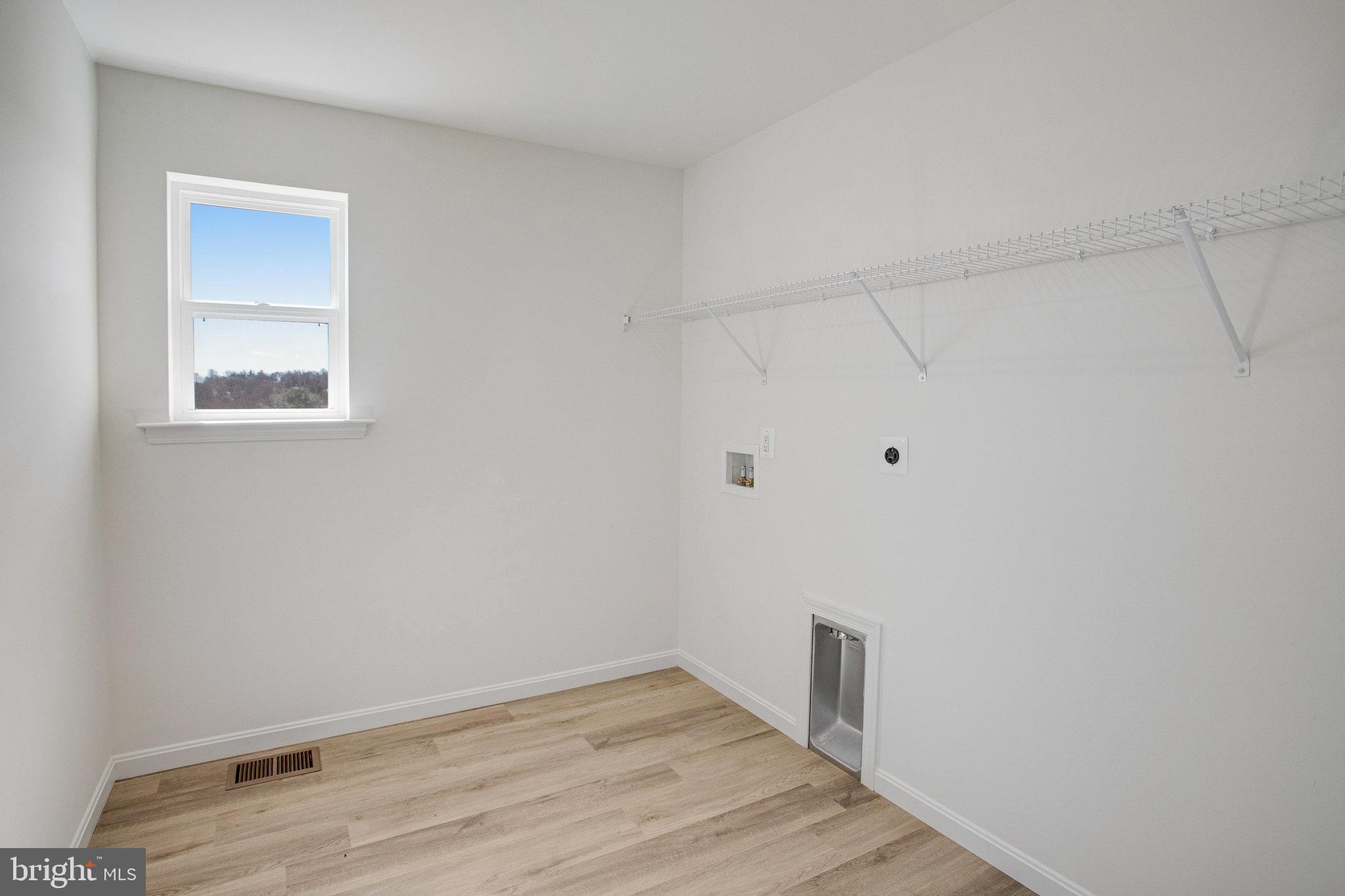 SEASONS AT ROUND MILL MEADOWS - Residential