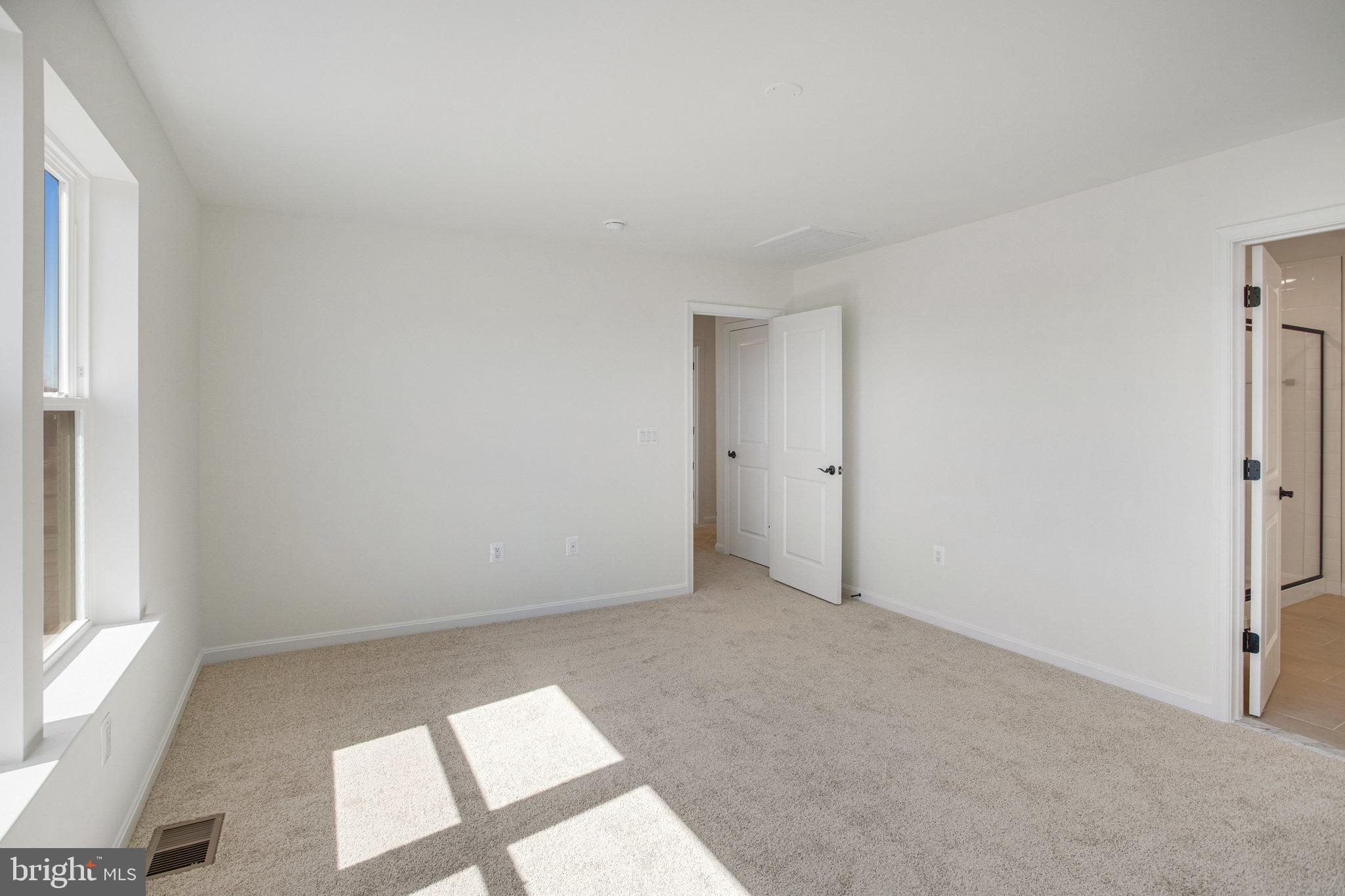 SEASONS AT ROUND MILL MEADOWS - Residential