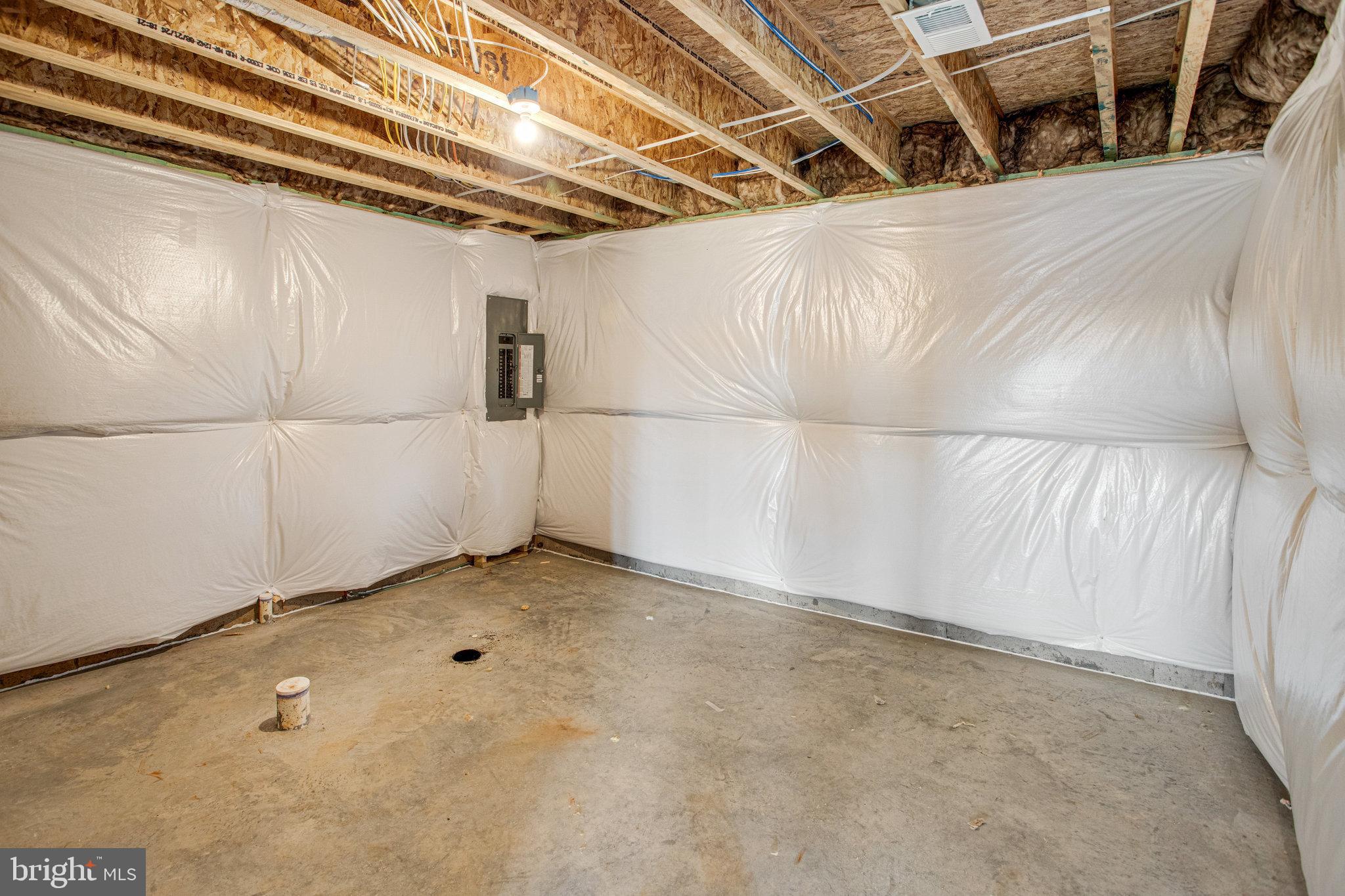 SEASONS AT ROUND MILL MEADOWS - Residential