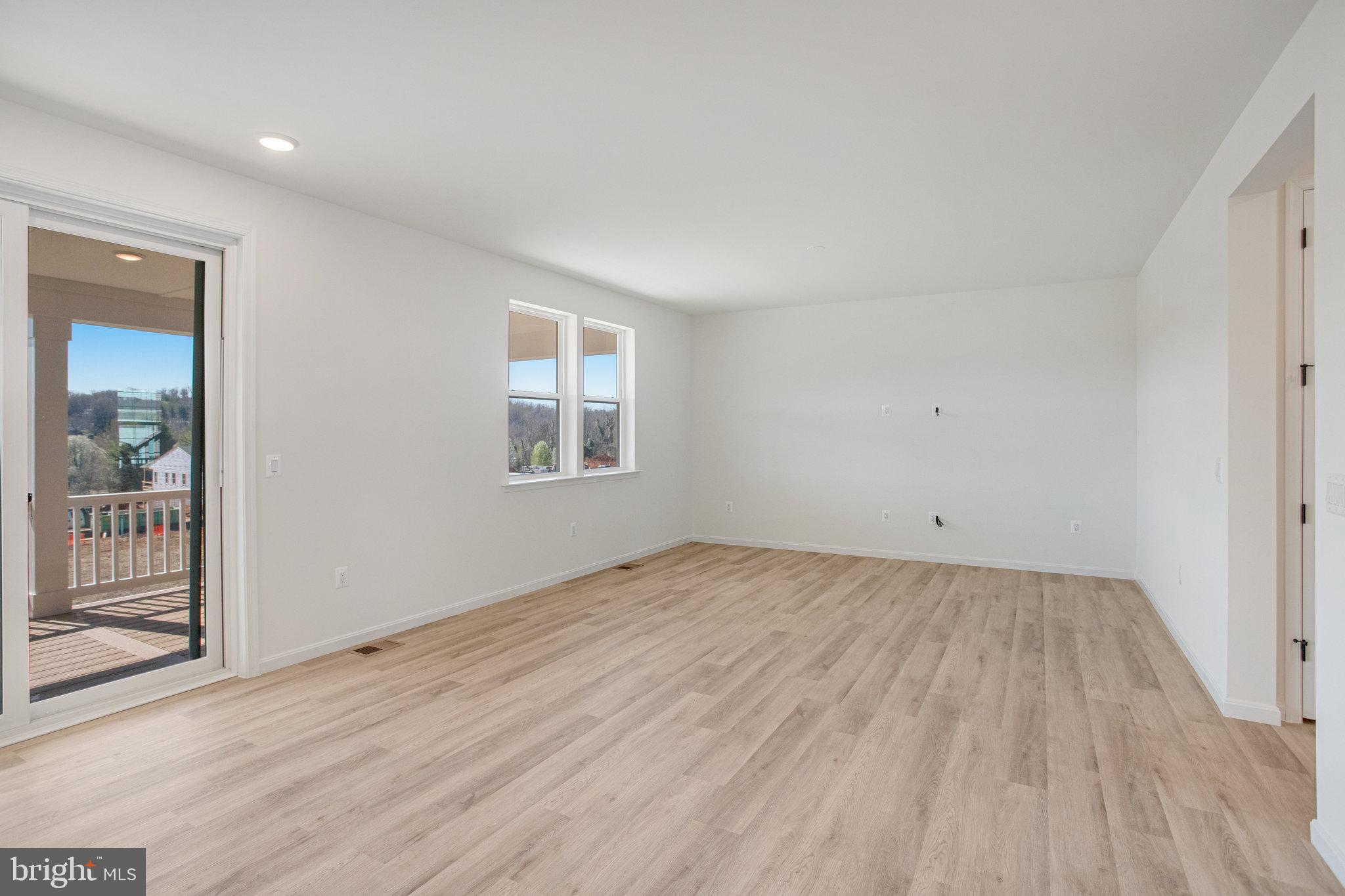 SEASONS AT ROUND MILL MEADOWS - Residential