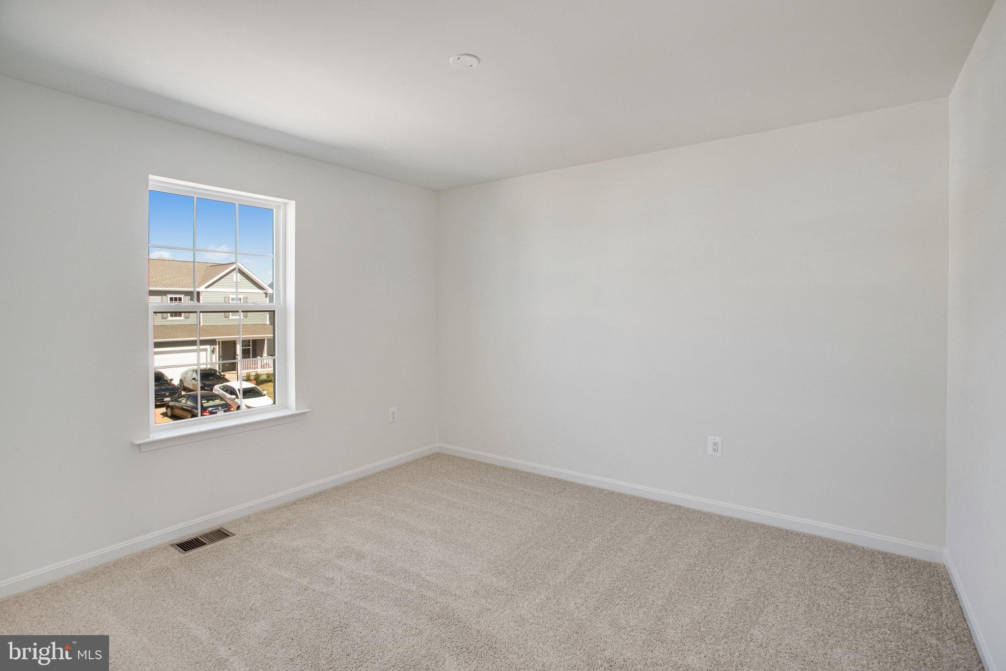 SEASONS AT ROUND MILL MEADOWS - Residential