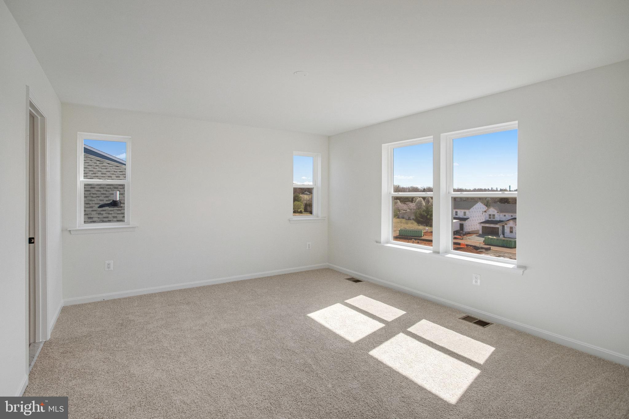 SEASONS AT ROUND MILL MEADOWS - Residential