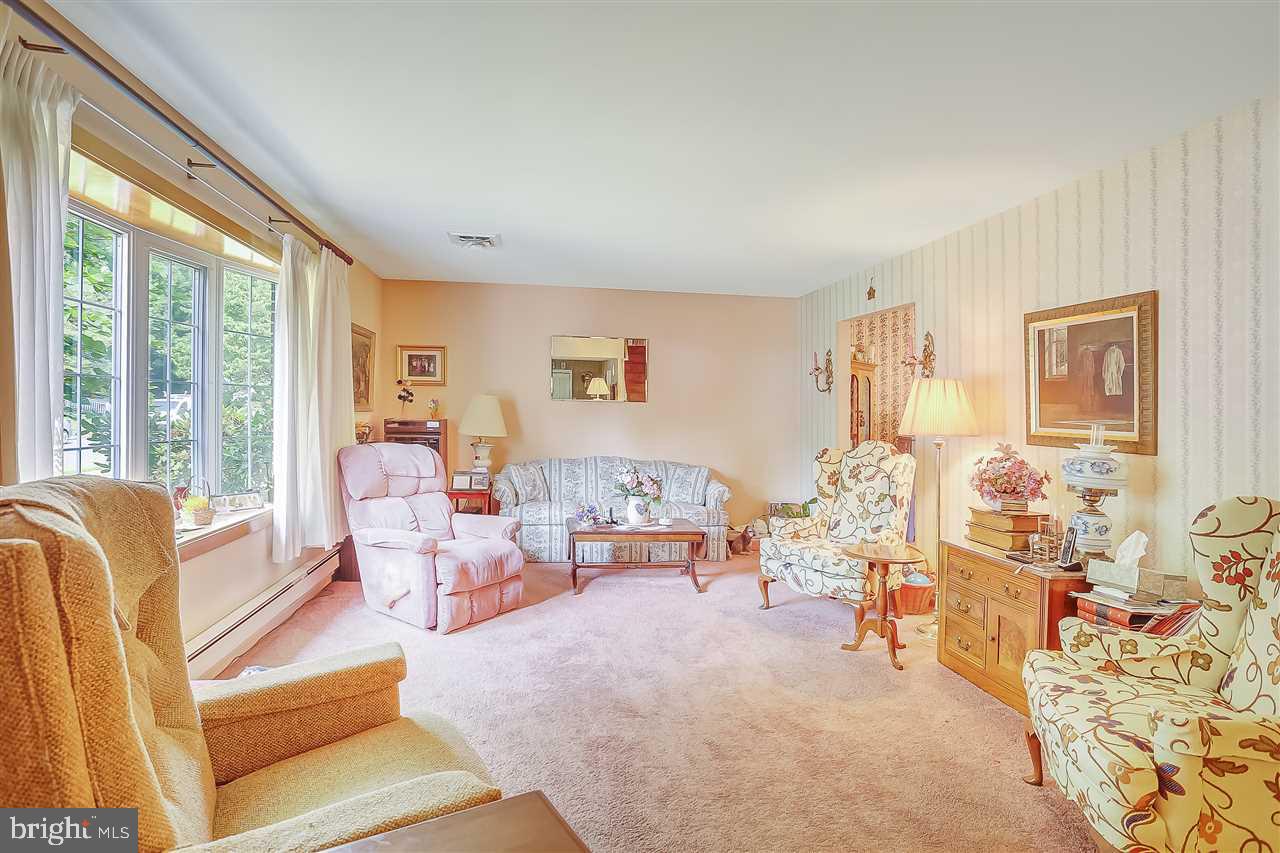 INDIAN CREEK - Residential