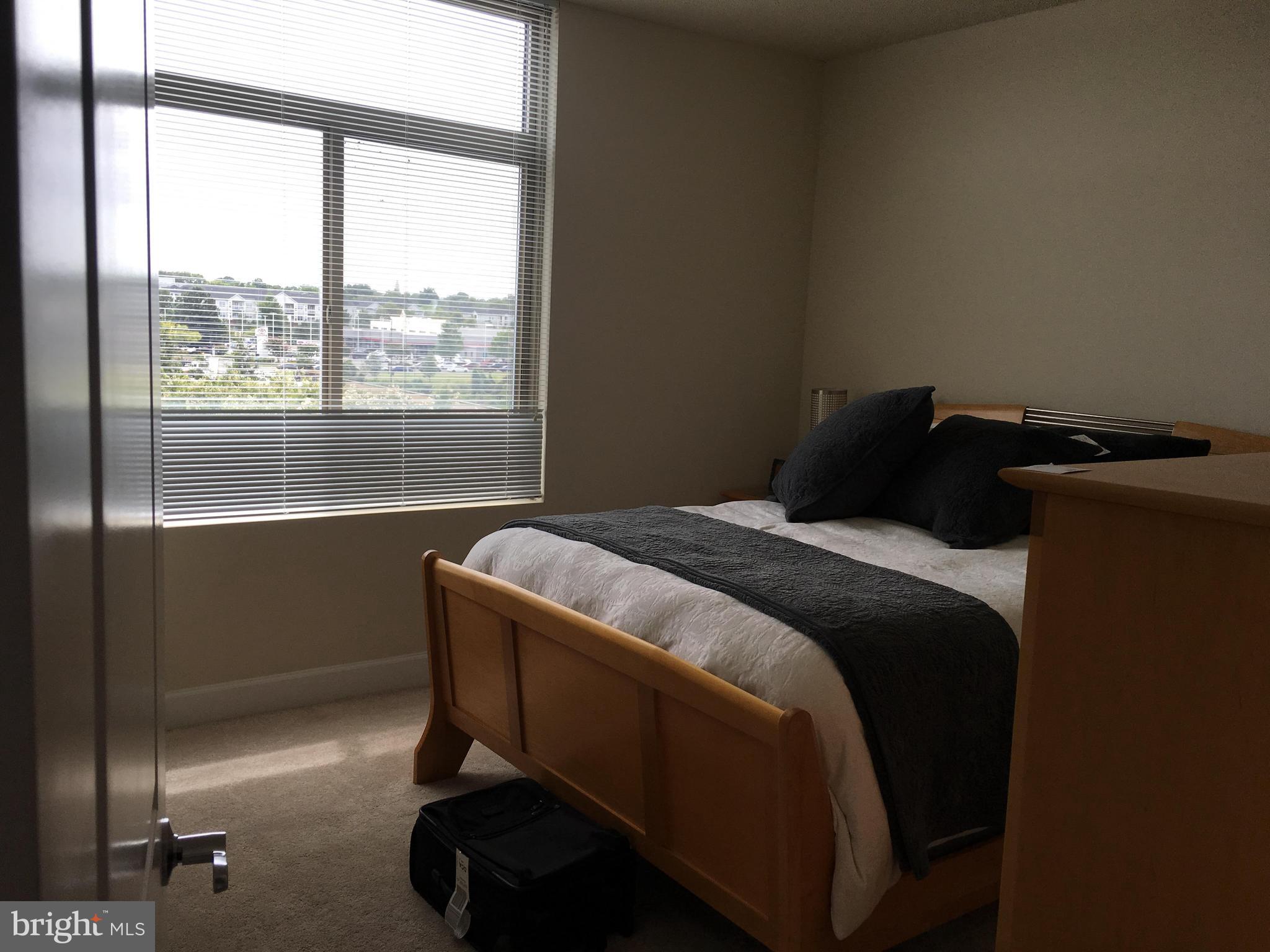 ECLIPSE ON CENTER PARK - Residential Lease