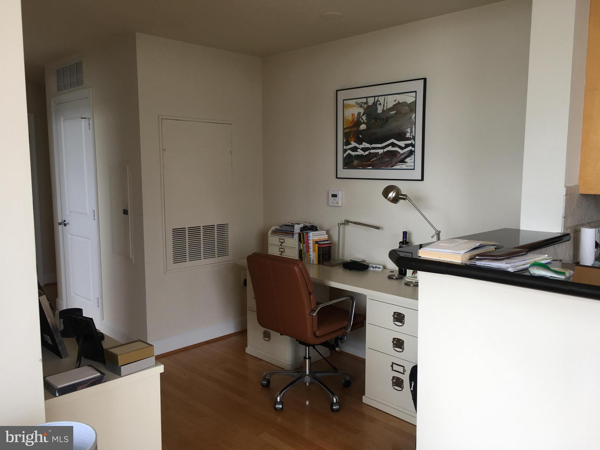 ECLIPSE ON CENTER PARK - Residential Lease