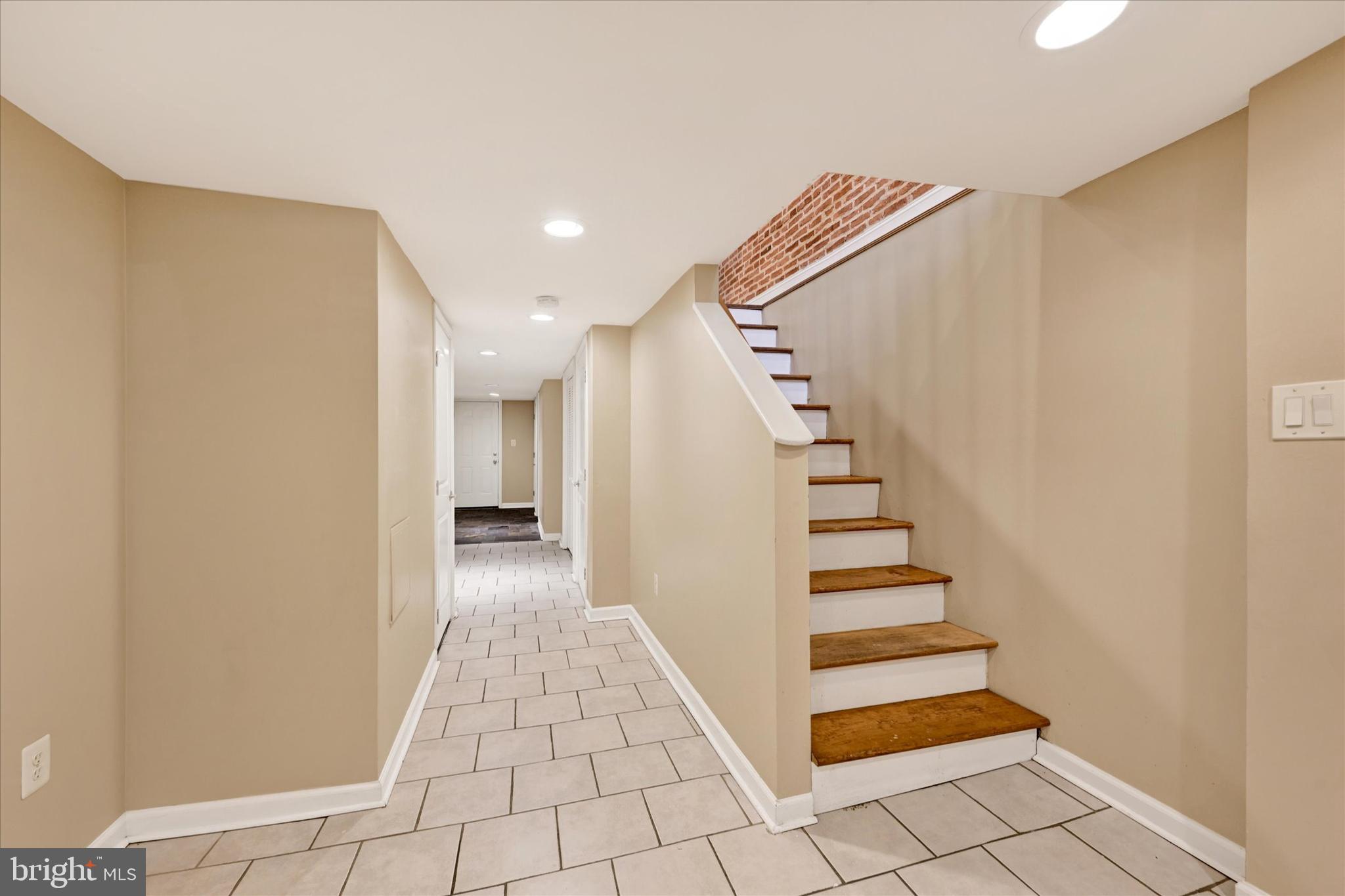 HOPKINS - Residential