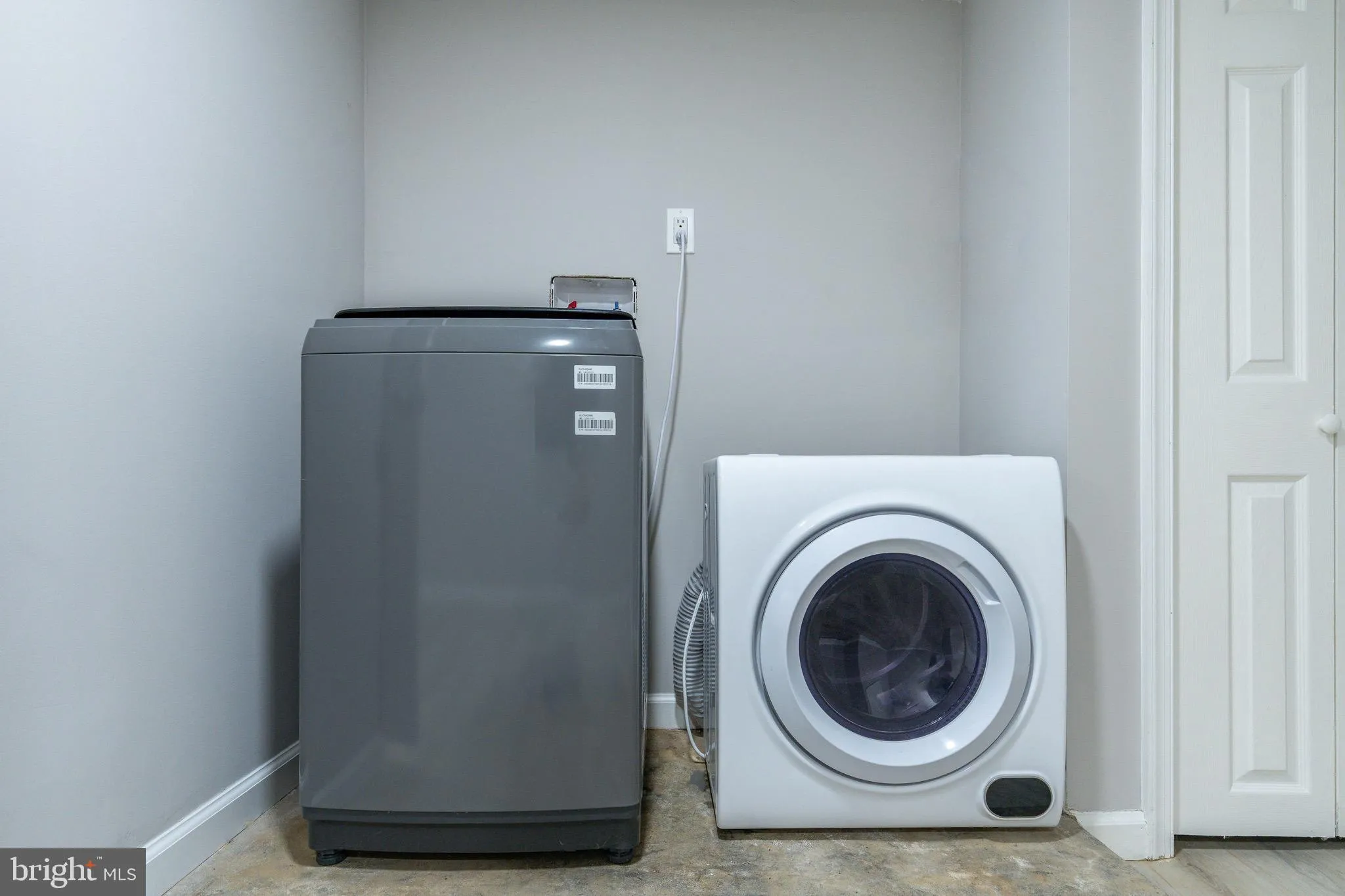 Philadelphia, Pennsylvania 19145, United States, 3 Bedrooms Bedrooms, ,2 BathroomsBathrooms,Residential,Active,240301