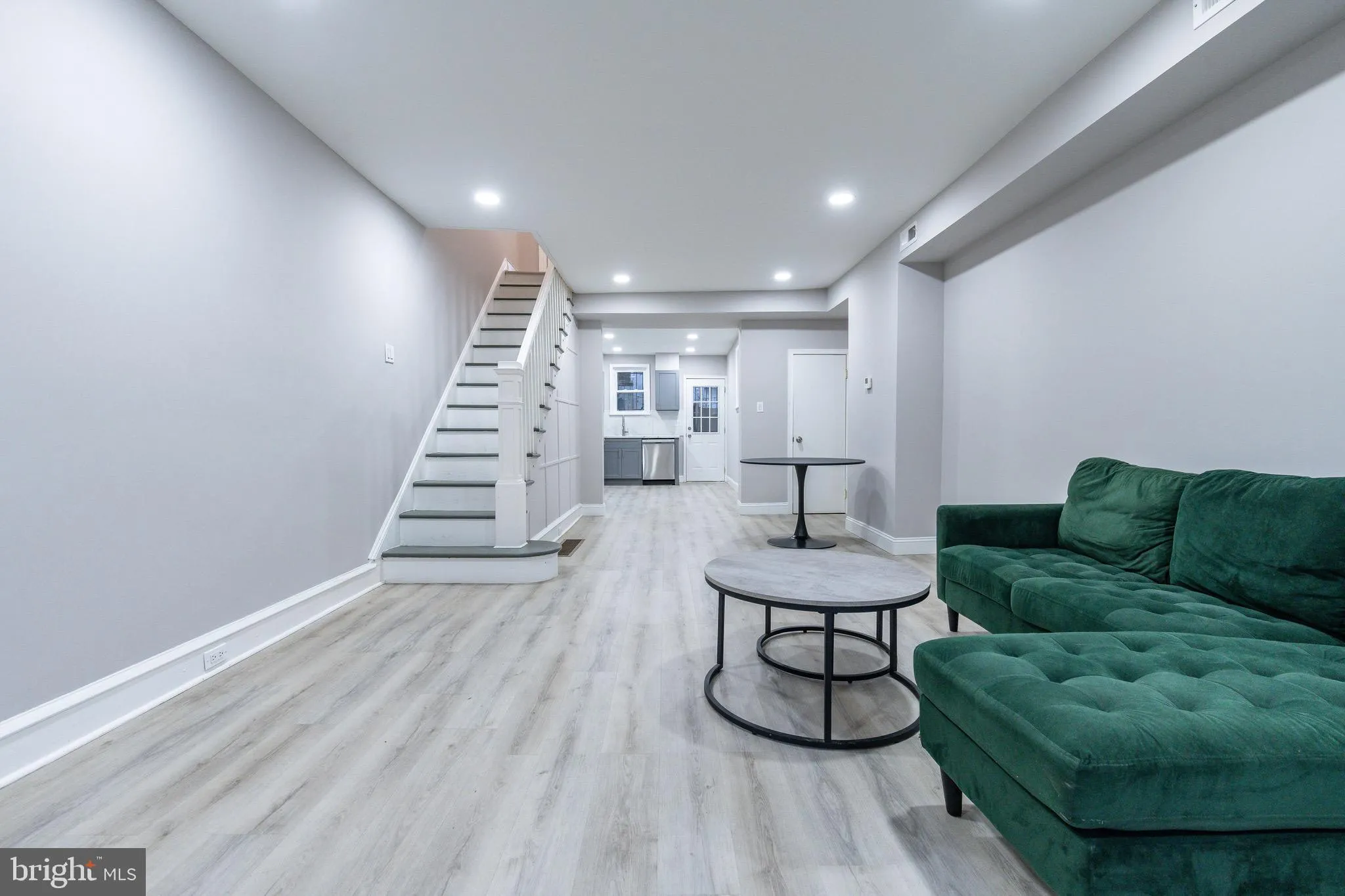 Philadelphia, Pennsylvania 19145, United States, 3 Bedrooms Bedrooms, ,2 BathroomsBathrooms,Residential,Active,240301