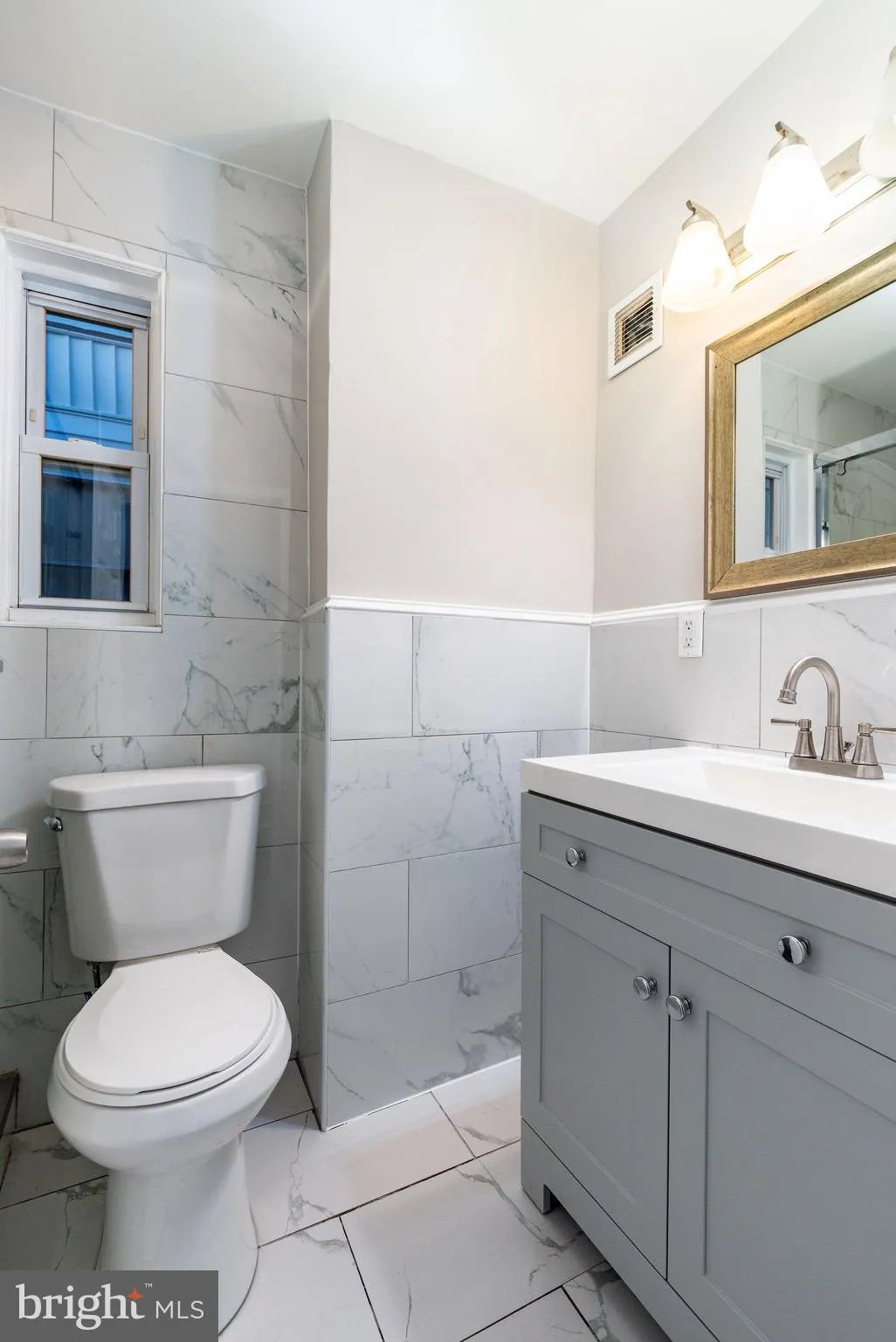 Philadelphia, Pennsylvania 19145, United States, 3 Bedrooms Bedrooms, ,2 BathroomsBathrooms,Residential,Active,240301