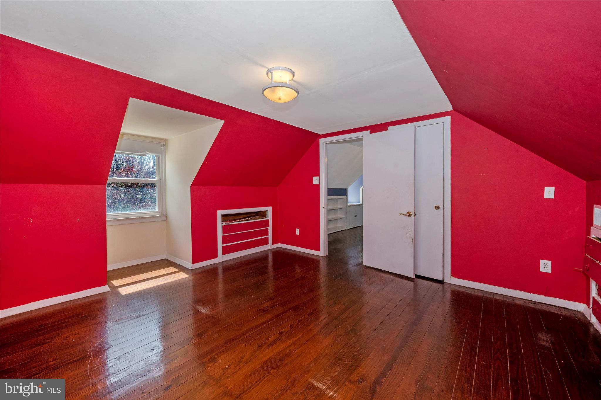 HOMEWOOD - Residential