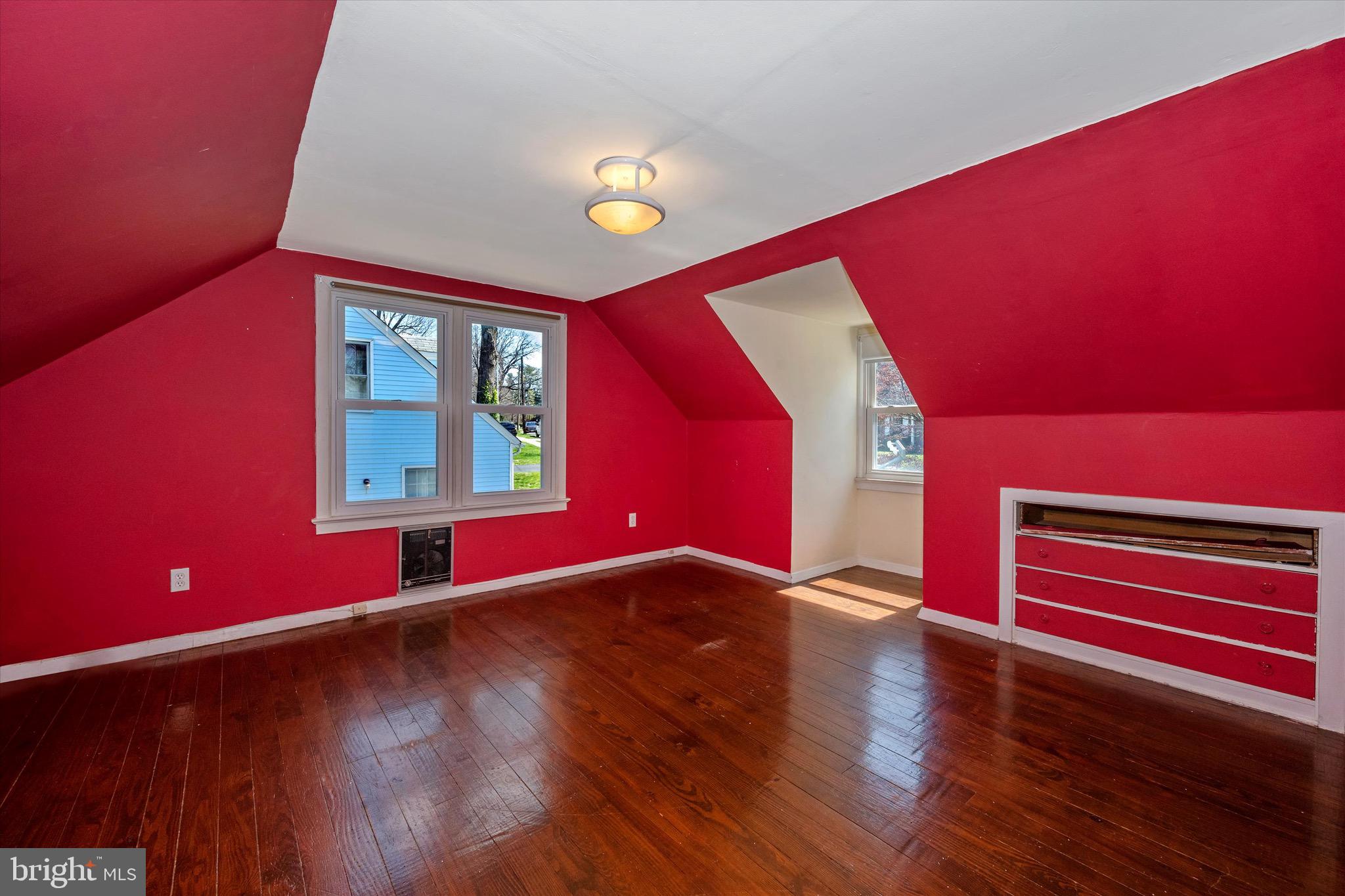 HOMEWOOD - Residential