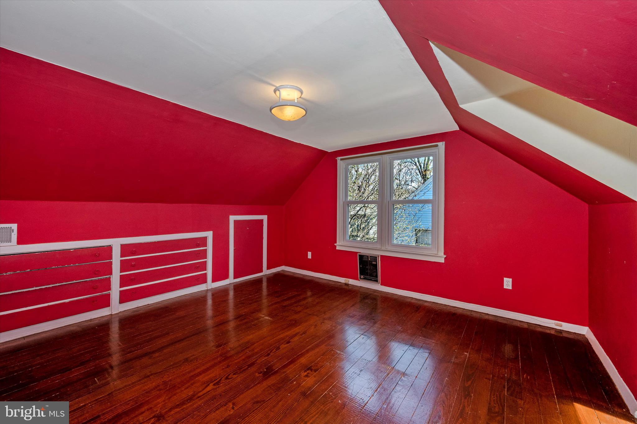 HOMEWOOD - Residential