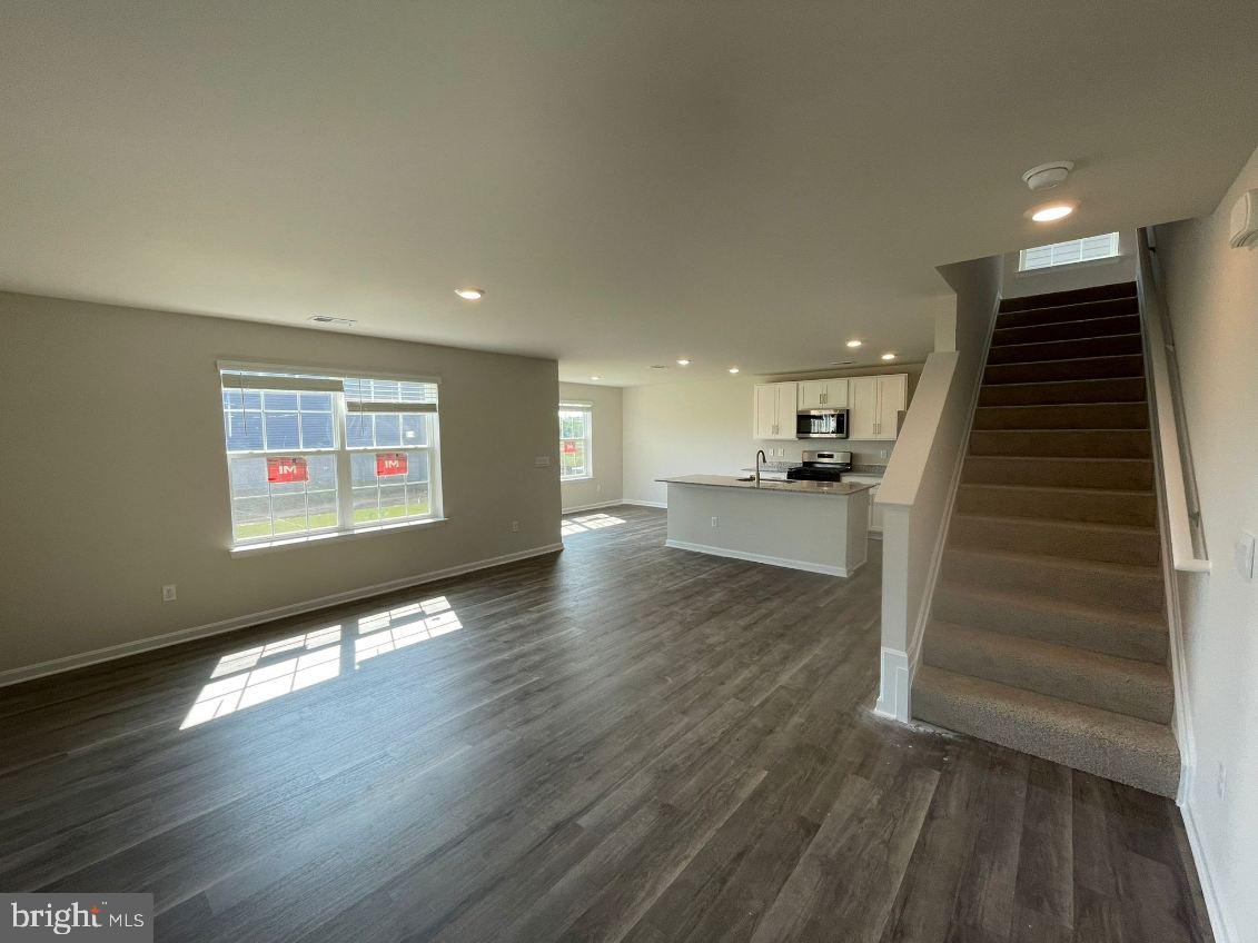 168 HAMSTEAD DRIVE