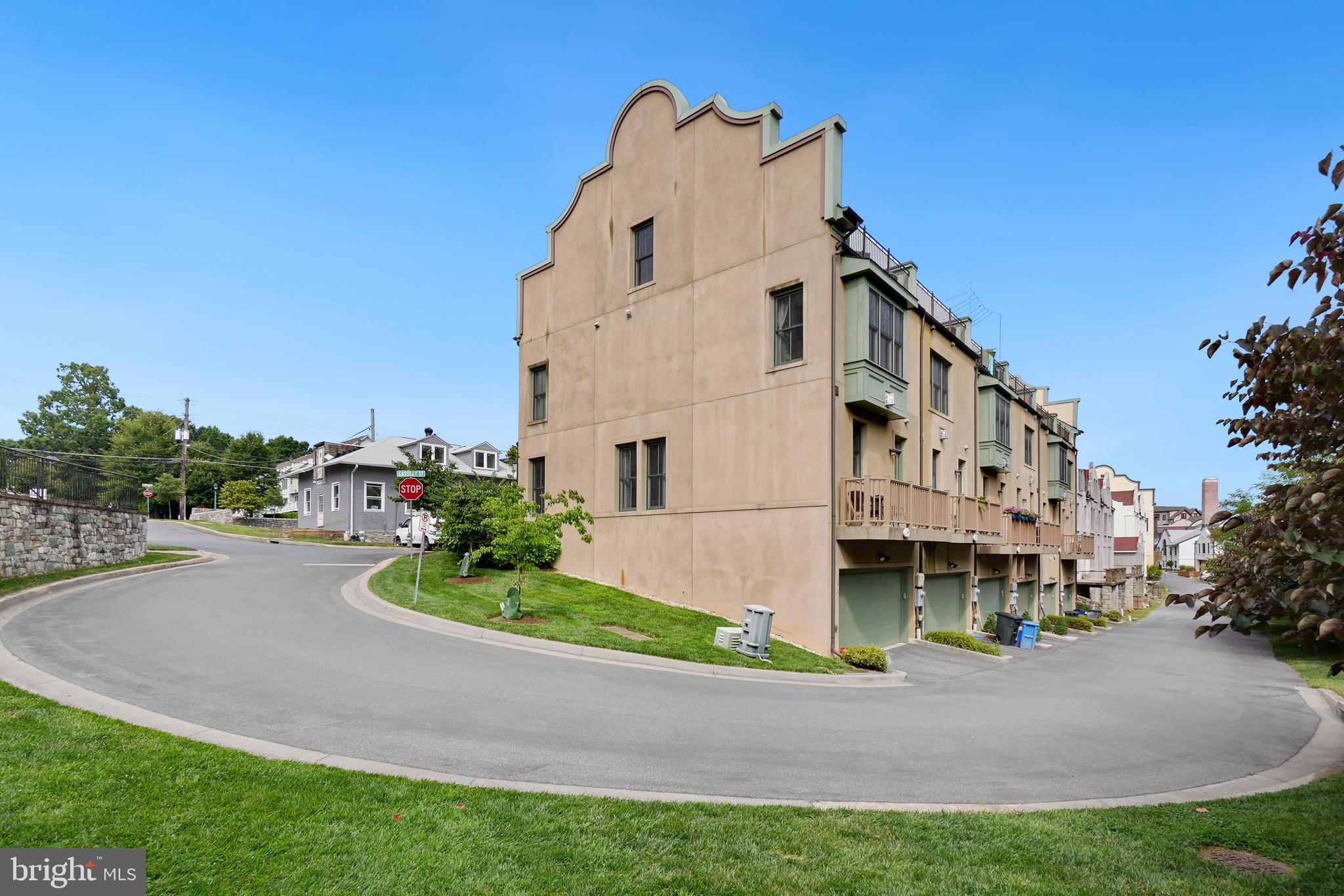 FOREST GLEN PARK - Residential